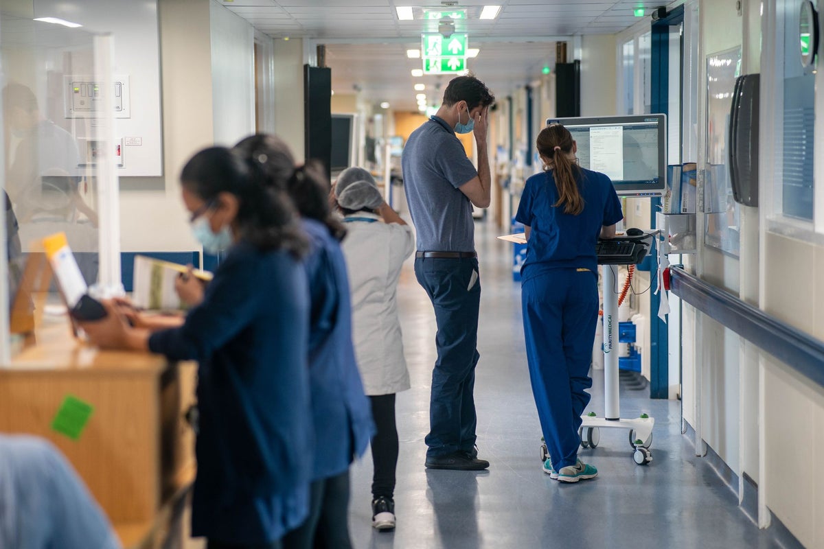NHS nurse struck off for racist Facebook posts claiming immigrants are ‘invading our streets’
