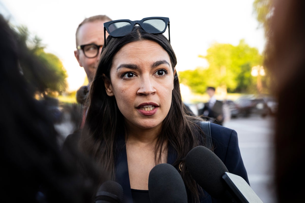 ‘There blood is on your hands': AOC targets Sen. Susan Collins after latest ICE shooting