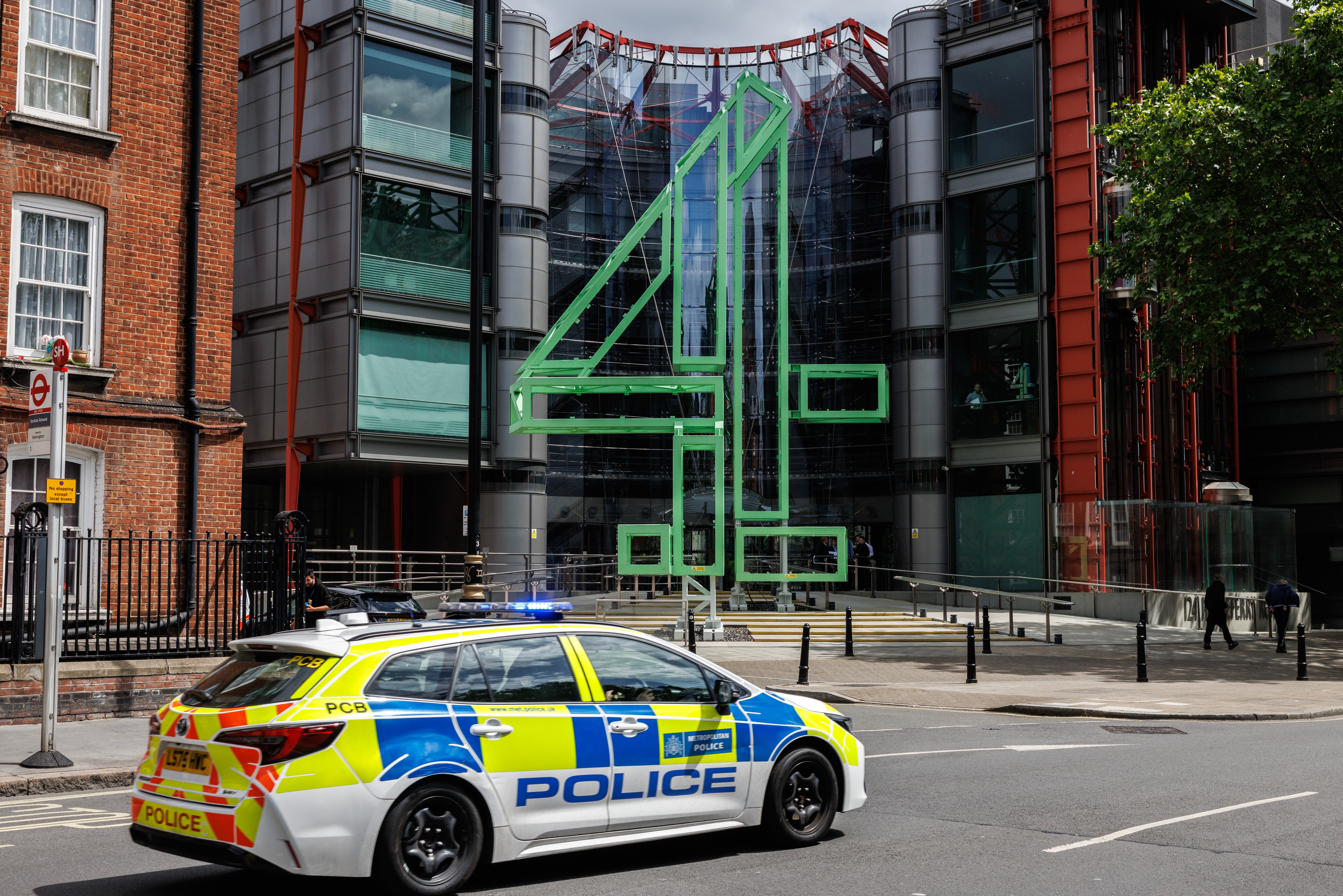 O Channel 4 lançou uma análise sobre o bem-estar dos contribuidores no mês passado, logo após ser contatado pela BBC sobre as acusações apresentadas no episódio Panorama
