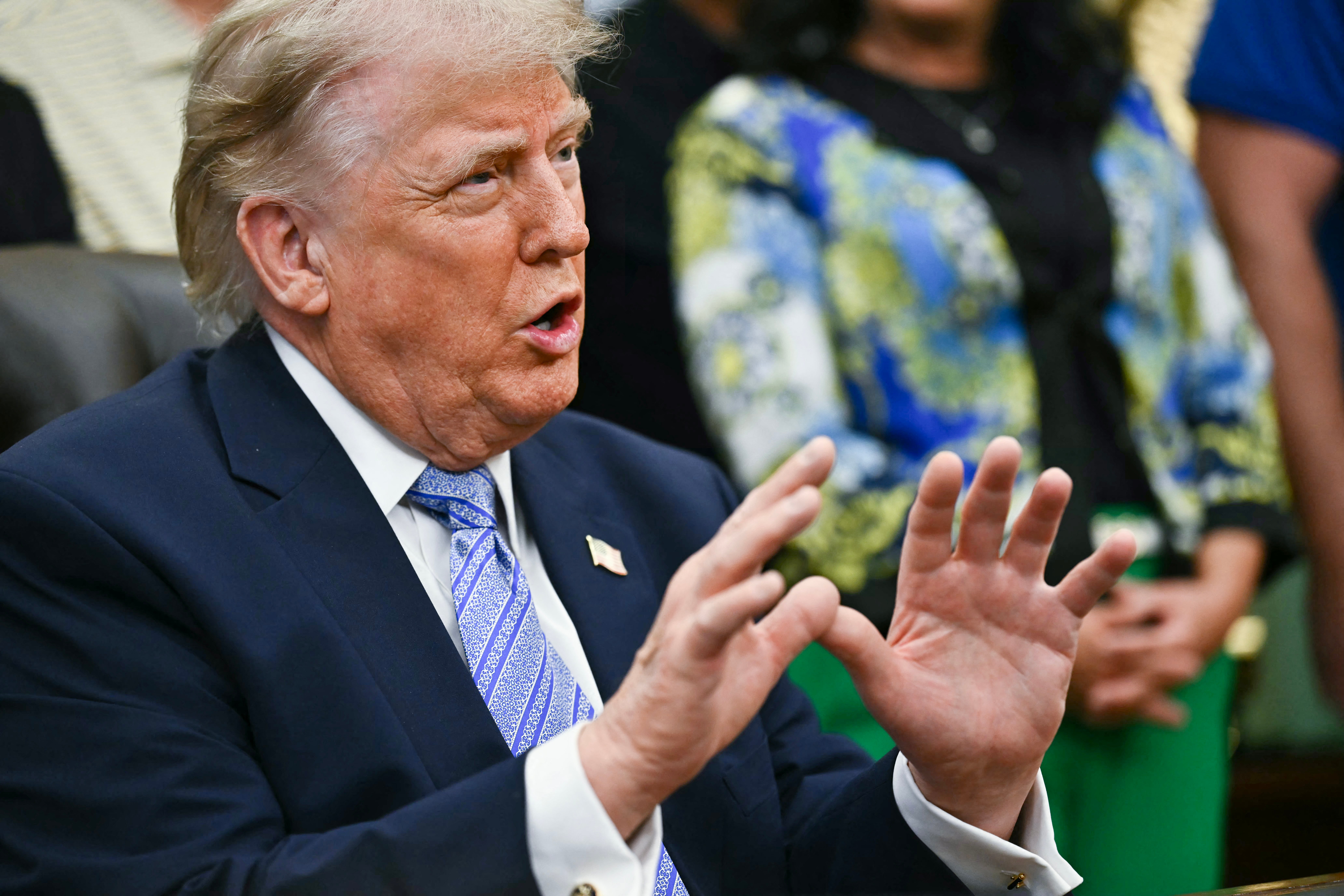 Donald Trump said nan US would yet retrieve Iran's stockpile of highly enriched uranium successful a motion sticking points remain