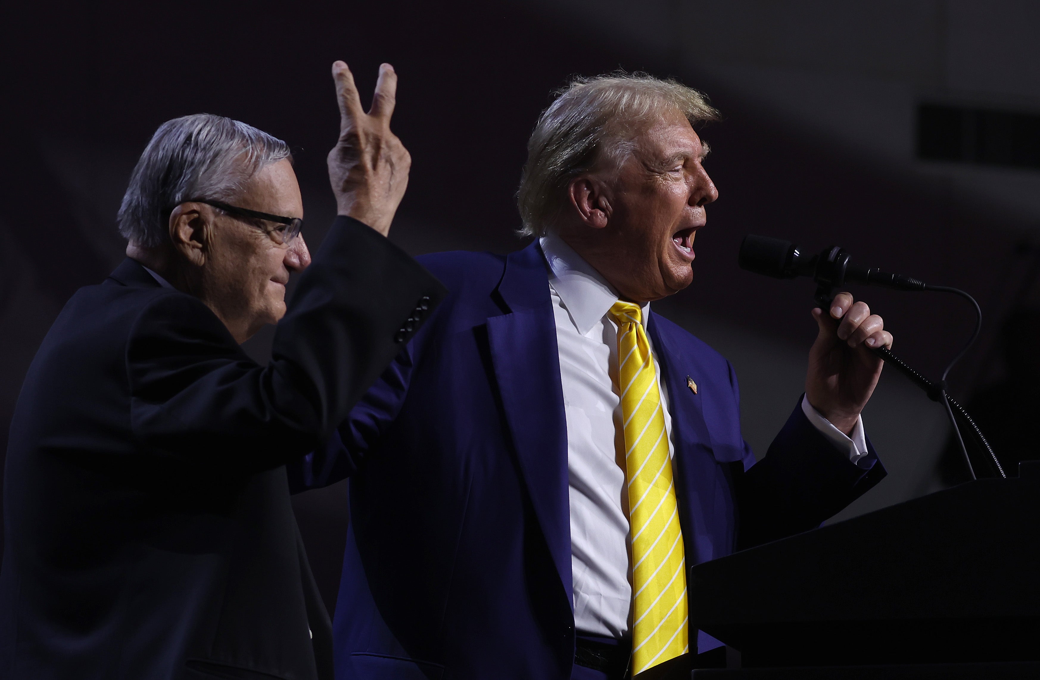 Donald Trump spominjao je treći mandat na vlasti, iako nikad nije jasno koliko je on ozbiljan