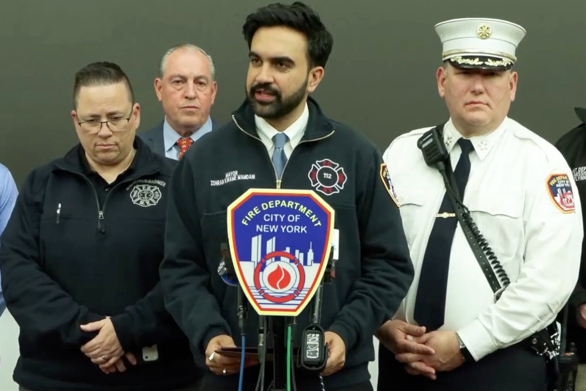 1 dead, dozens injured in major explosion and fire at NYC shipyard, officials say