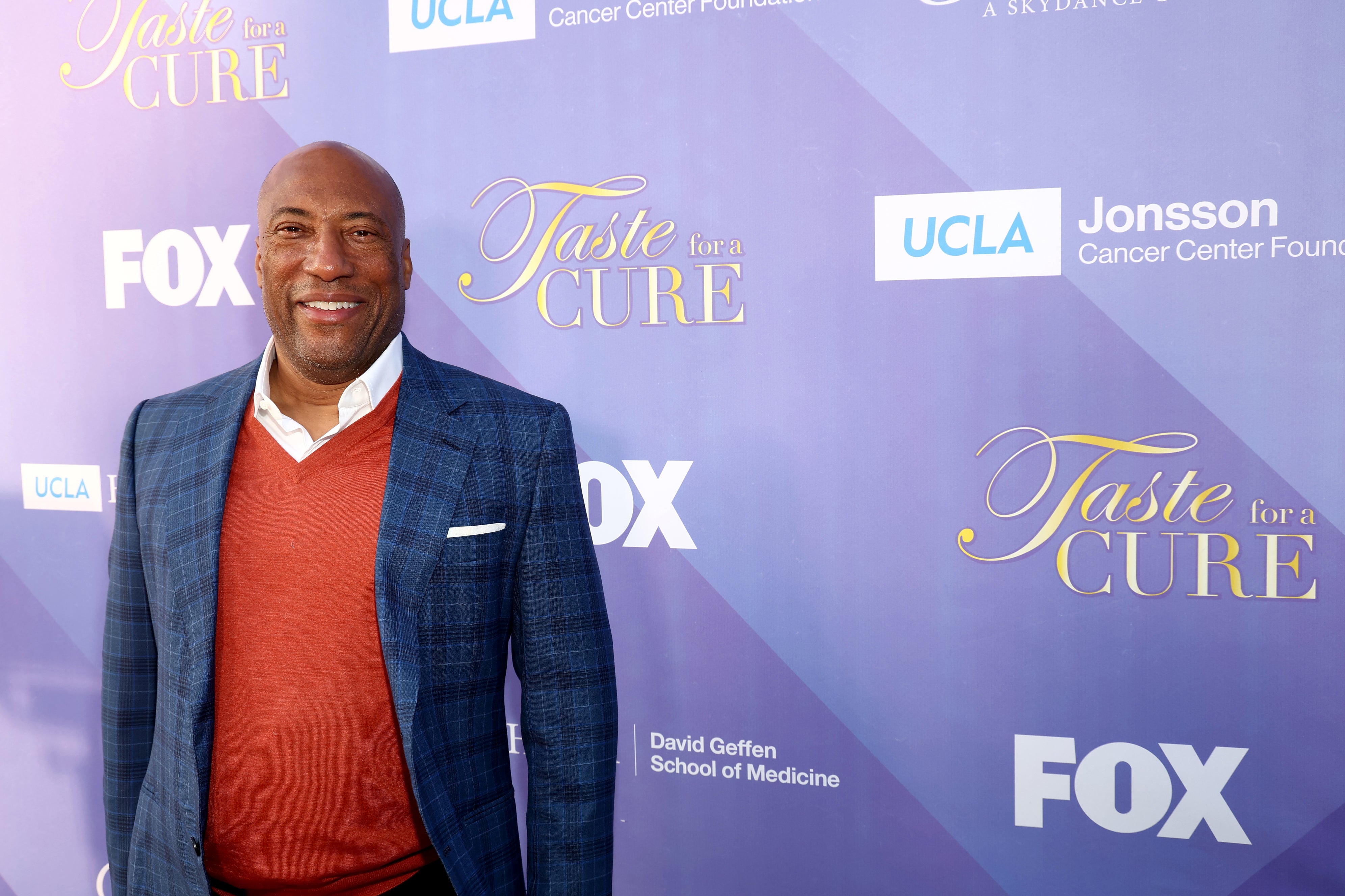 Byron Allen diz que 'não está tentando substituir' Stephen Colbert enquanto seu programa Comics Unleashed assume o lugar do The Late Show na CBS