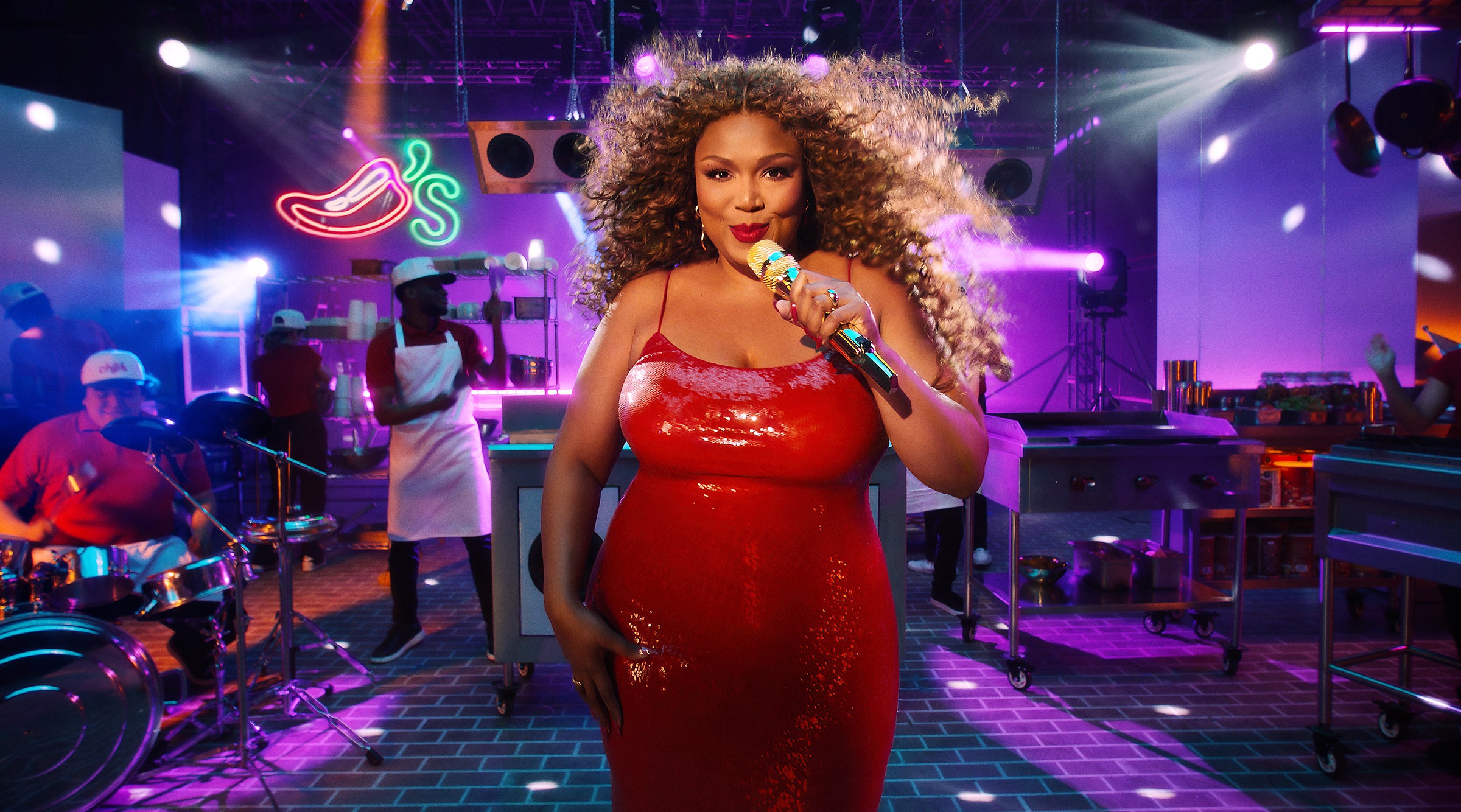 Lizzo said she is a longtime Chili's fan, even dressing up as the restaurant's famous fried mozzarella cheese pull last Halloween