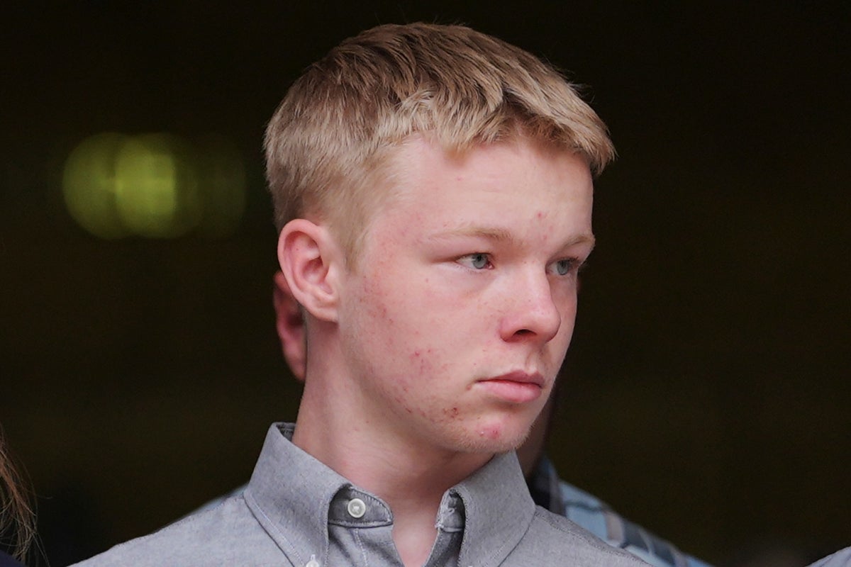 Teen Accused Of Killing Stepsister On Carnival Cruise Ordered Into Custody