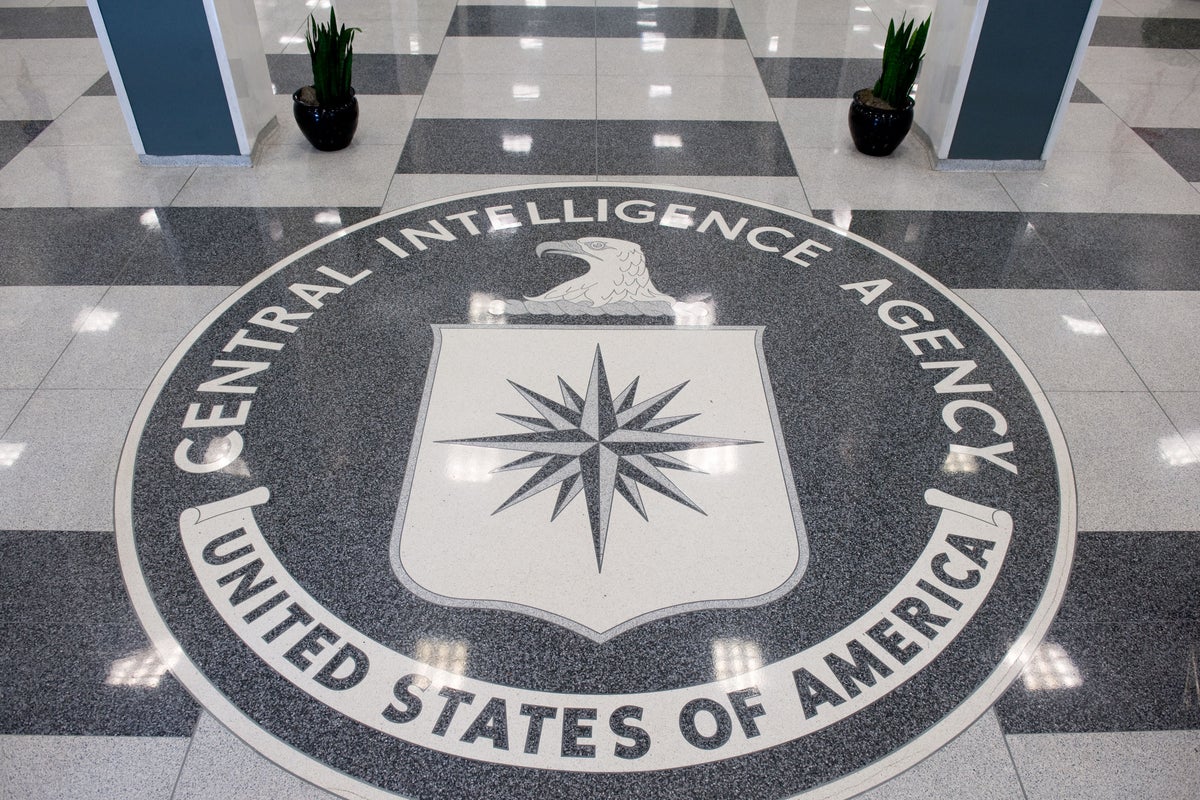Ex-CIA official accused of stealing $40M in gold bars ordered to remain in jail