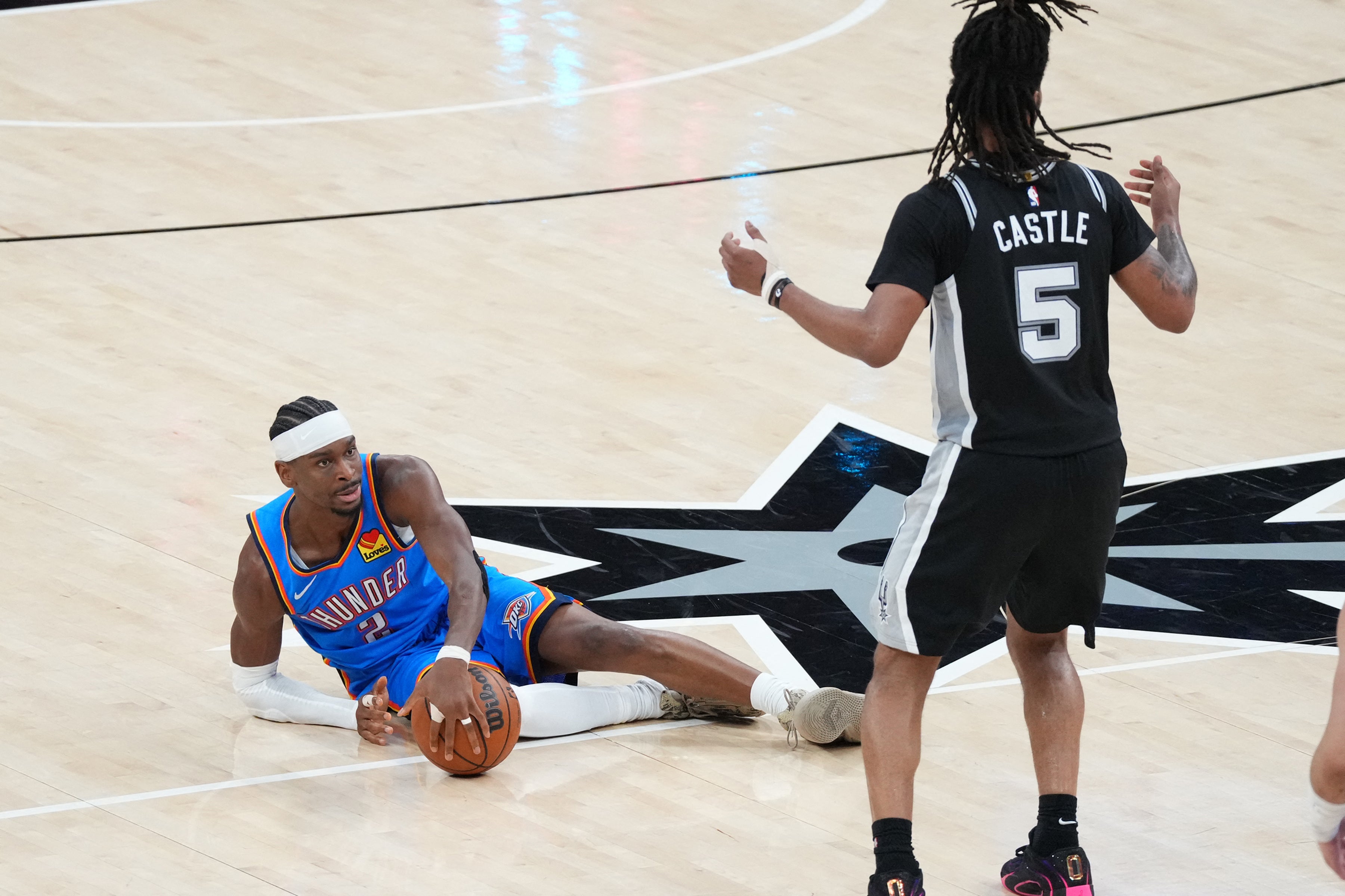 ‘Flopping’ refers to erstwhile players exaggerate forbidden interaction from nan guidance successful nan hopes that referees will spot it and telephone a foul