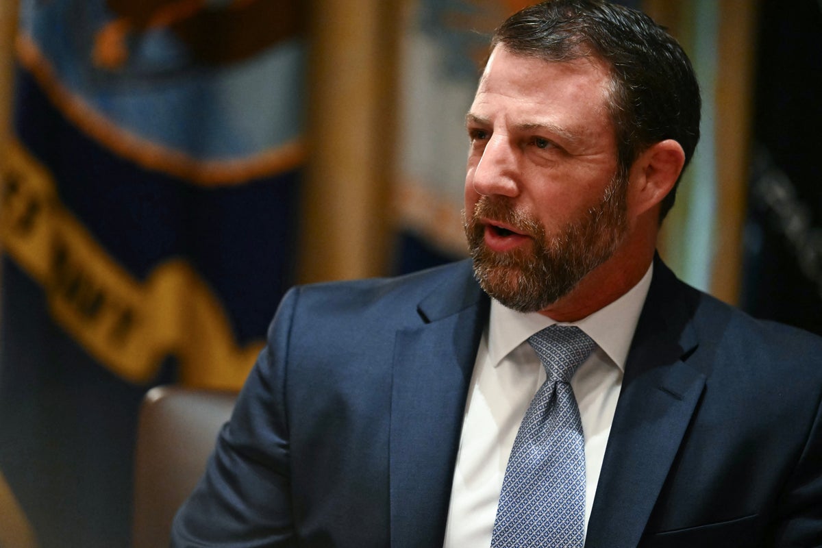 ‘Naive or dumb’: Markwayne Mullin slammed over plan to pull customs agents from airports in sanctuary cities