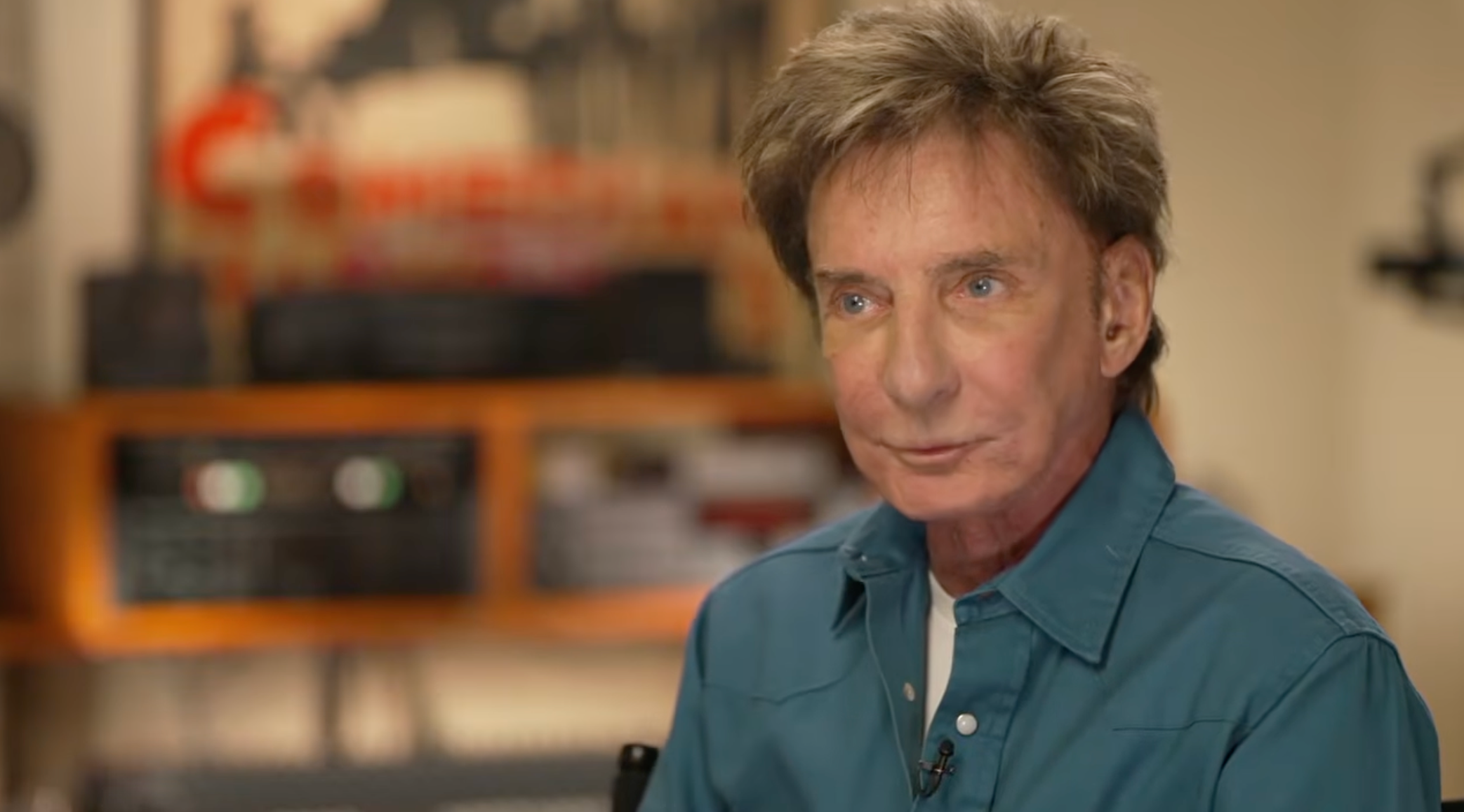 Barry Manilow, 82, shares health update amid lung cancer diagnosis and ICU stay
