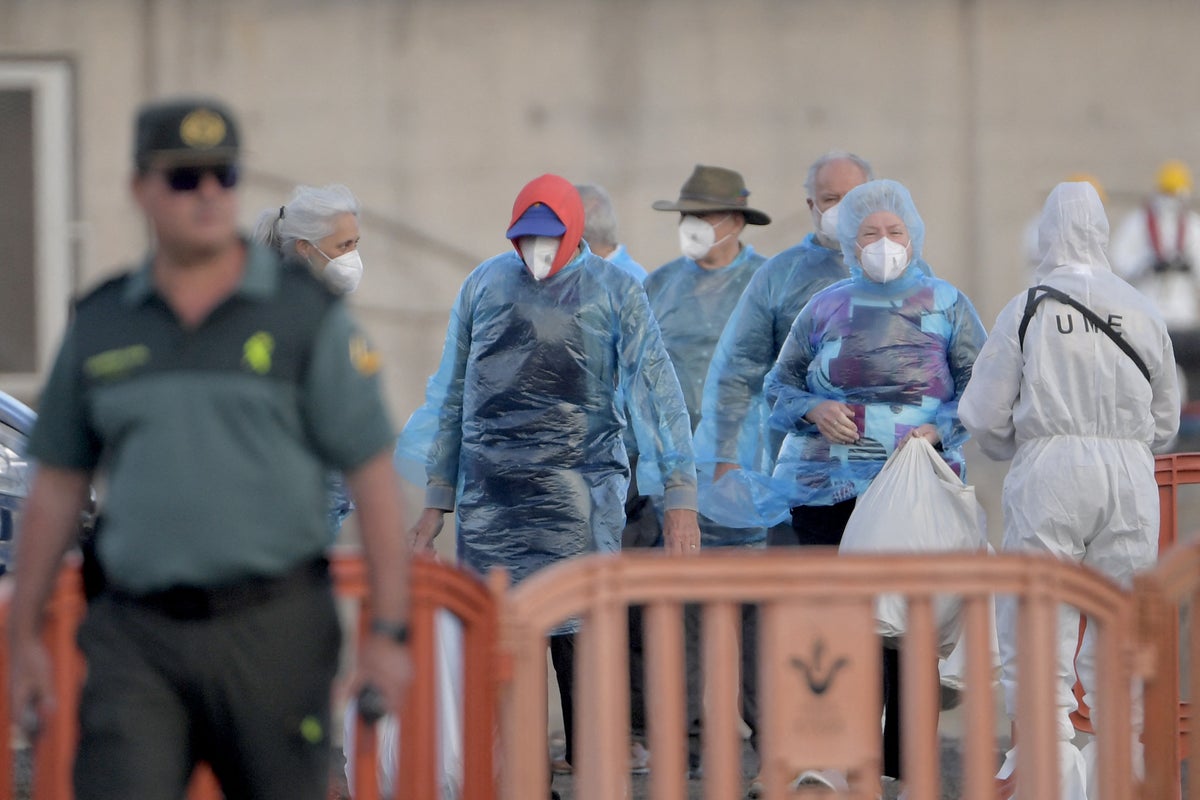 The US hantavirus cruise passengers may soon go home ahead of the 42-day symptom period. Here's why