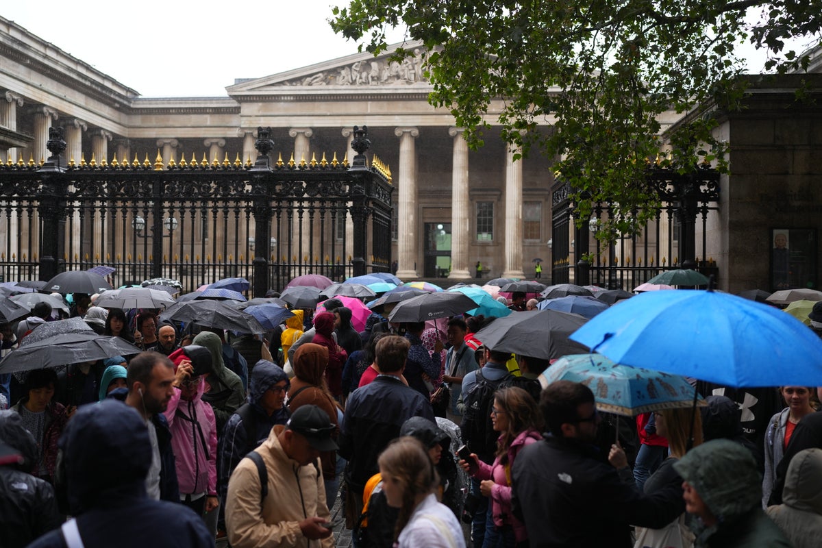 British Museum evacuated after ‘suspicious device’ discovered in toilet