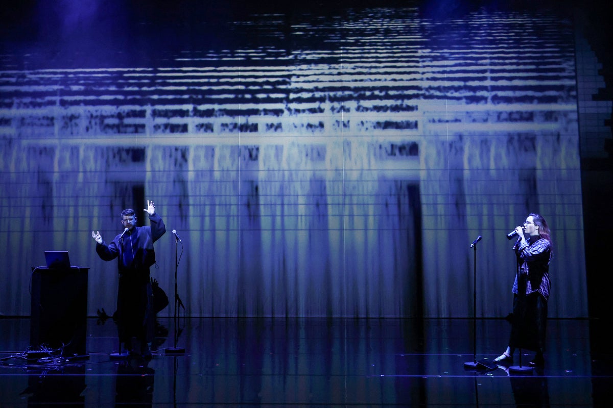 From arias to algorithms: Why the Royal Opera House is embracing AI – even as some musicians feel ‘miserable’ about it — GLOBAL — Aslikannih