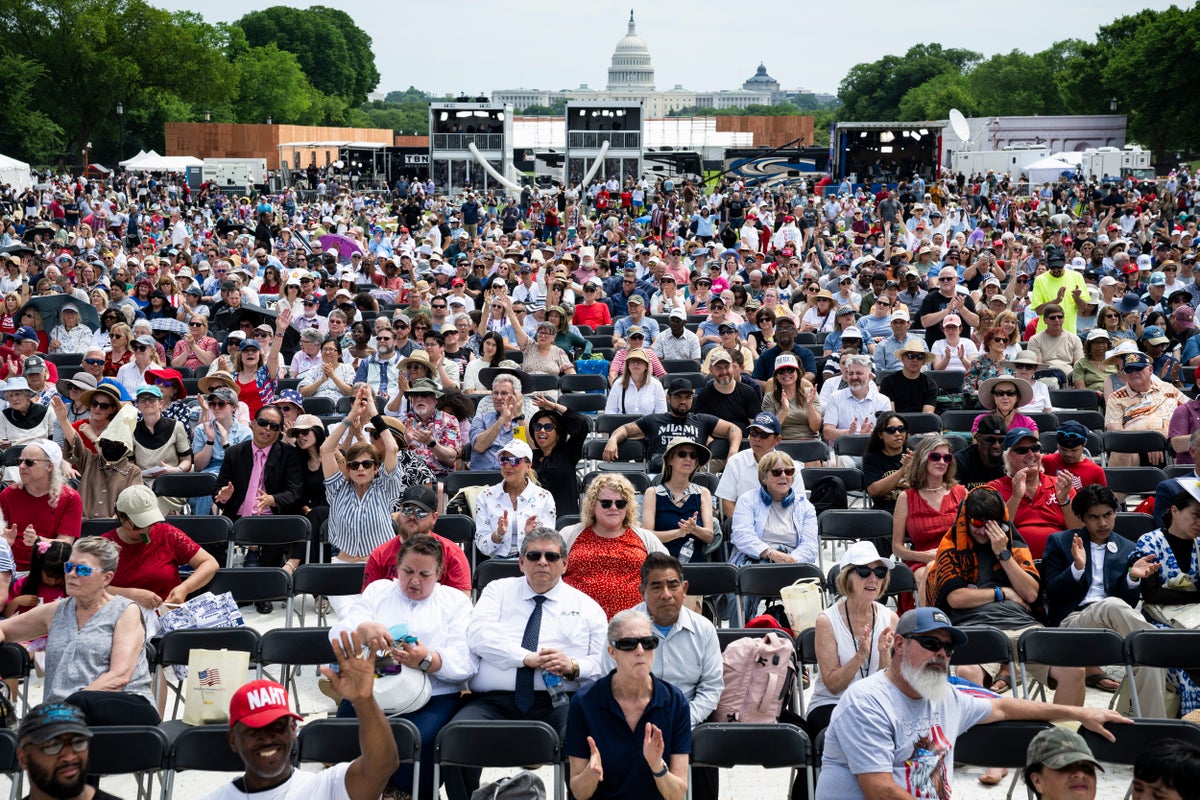 30 gallons of fuel spilled onto the National Mall from generators at recent Trump-backed America 250 event: report