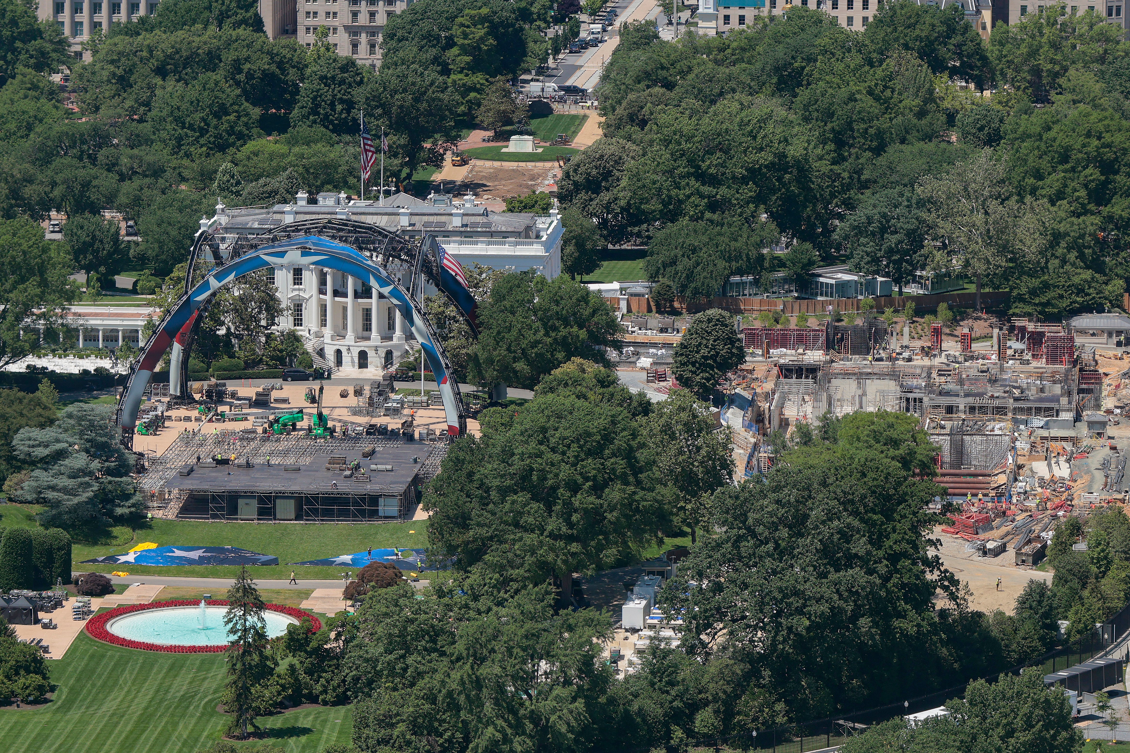 Construction is underway for Freedom 250’s UFC lucifer connected nan White House section while Trump leads a melodramatic translator of nan nation’s capital, including demolition of nan East Wing to make measurement for his ballroom
