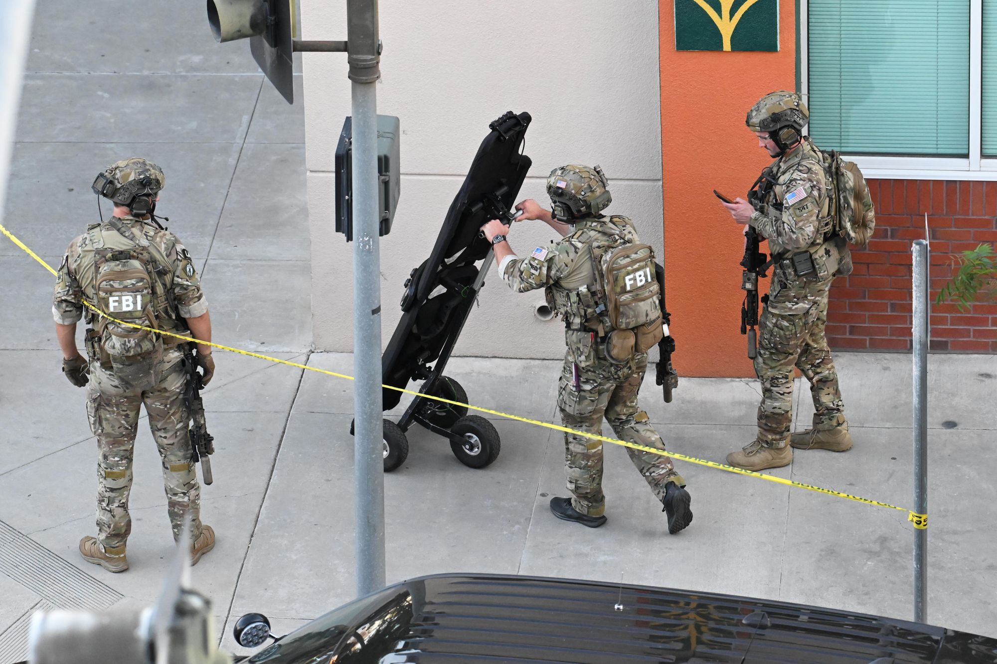 The hostage-taking prompted a large-scale police response