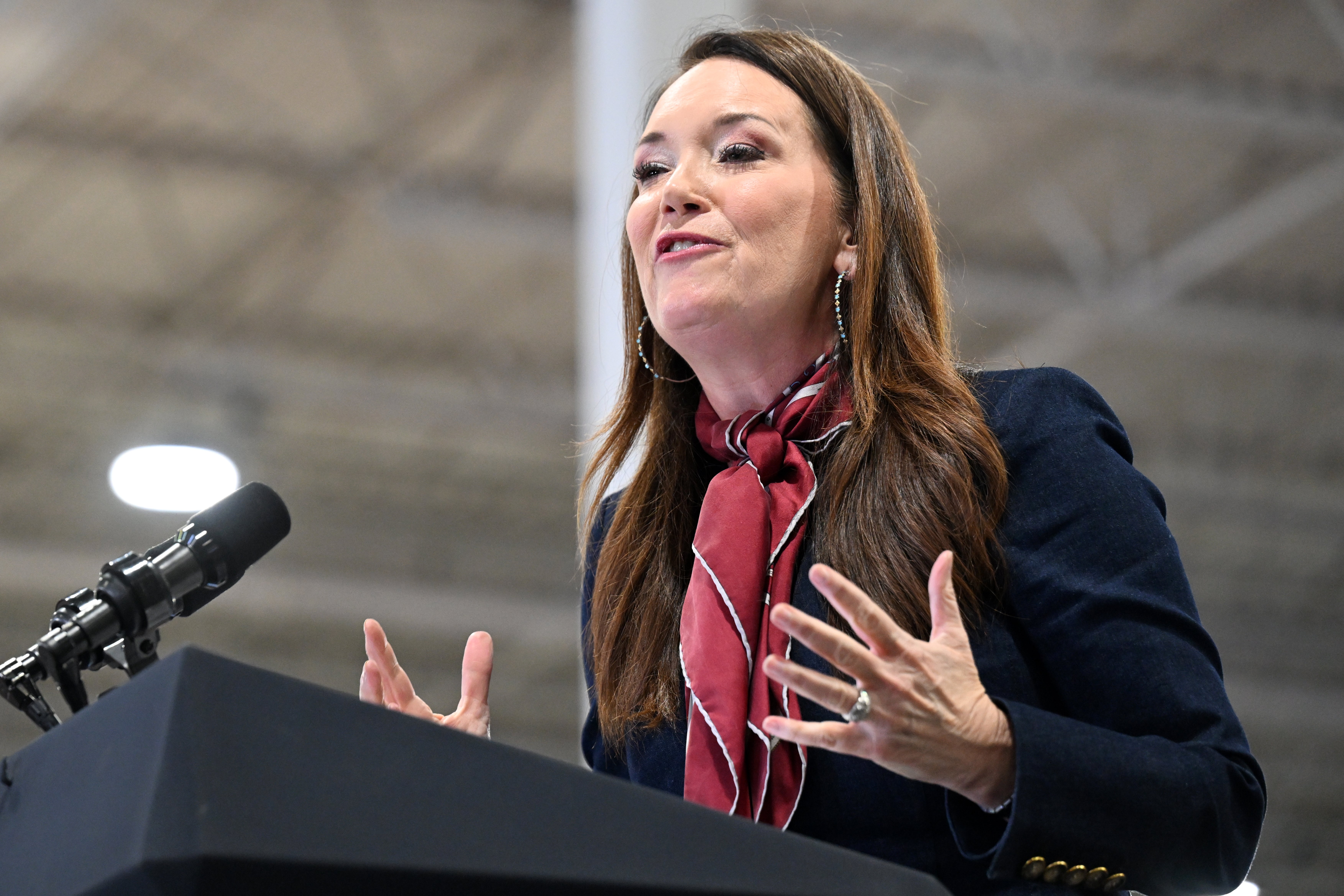 Agriculture Secretary Brooke Rollins, U.S. and Texas agriculture officials, and cattle manufacture leaders person been sounding nationalist alarms astir nan fly’s activity crossed Mexico for much than a year