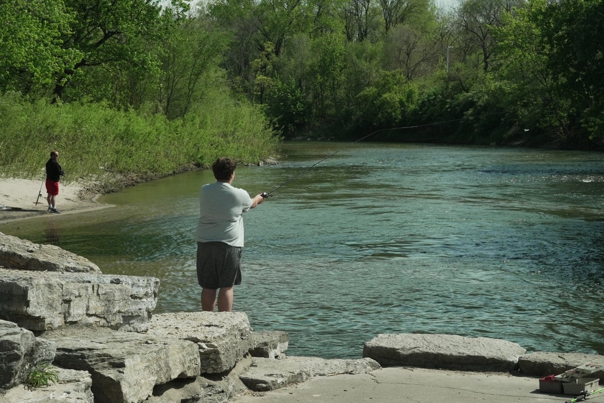 The battle to reclaim Iowa’s idyllic waterways as gross issue halts summer fun