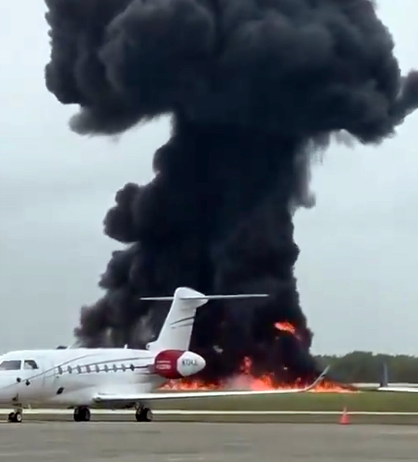 The level was engulfed successful flames erstwhile it collapsed astatine La Romana International Airport