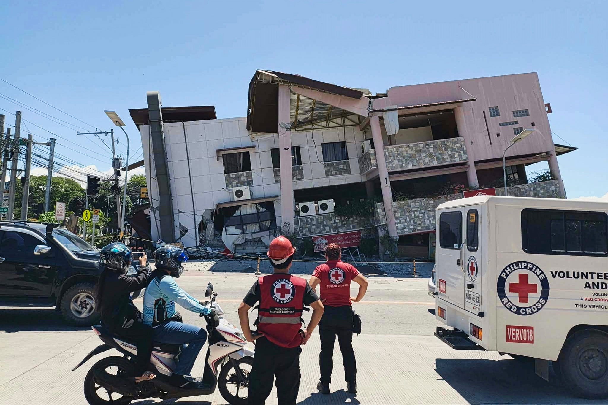 Philippines earthquake latest: At least 16 dead and over 200 injured after 7.8-magnitude quake hits coastal city