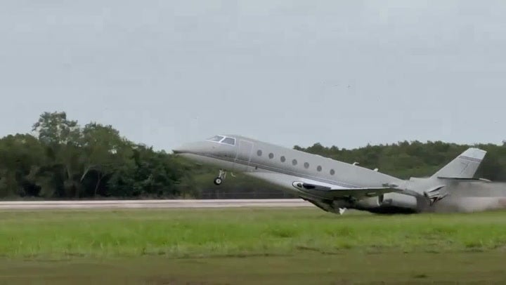 reports person suggested nan level collapsed erstwhile it was attempting to move backmost La Romana International Airport