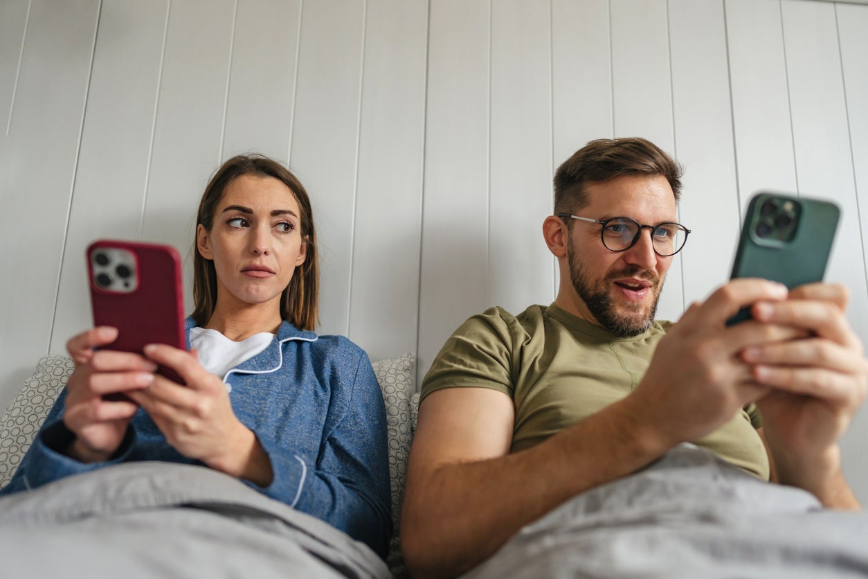 Did the iPhone stop us having babies? New research suggests so