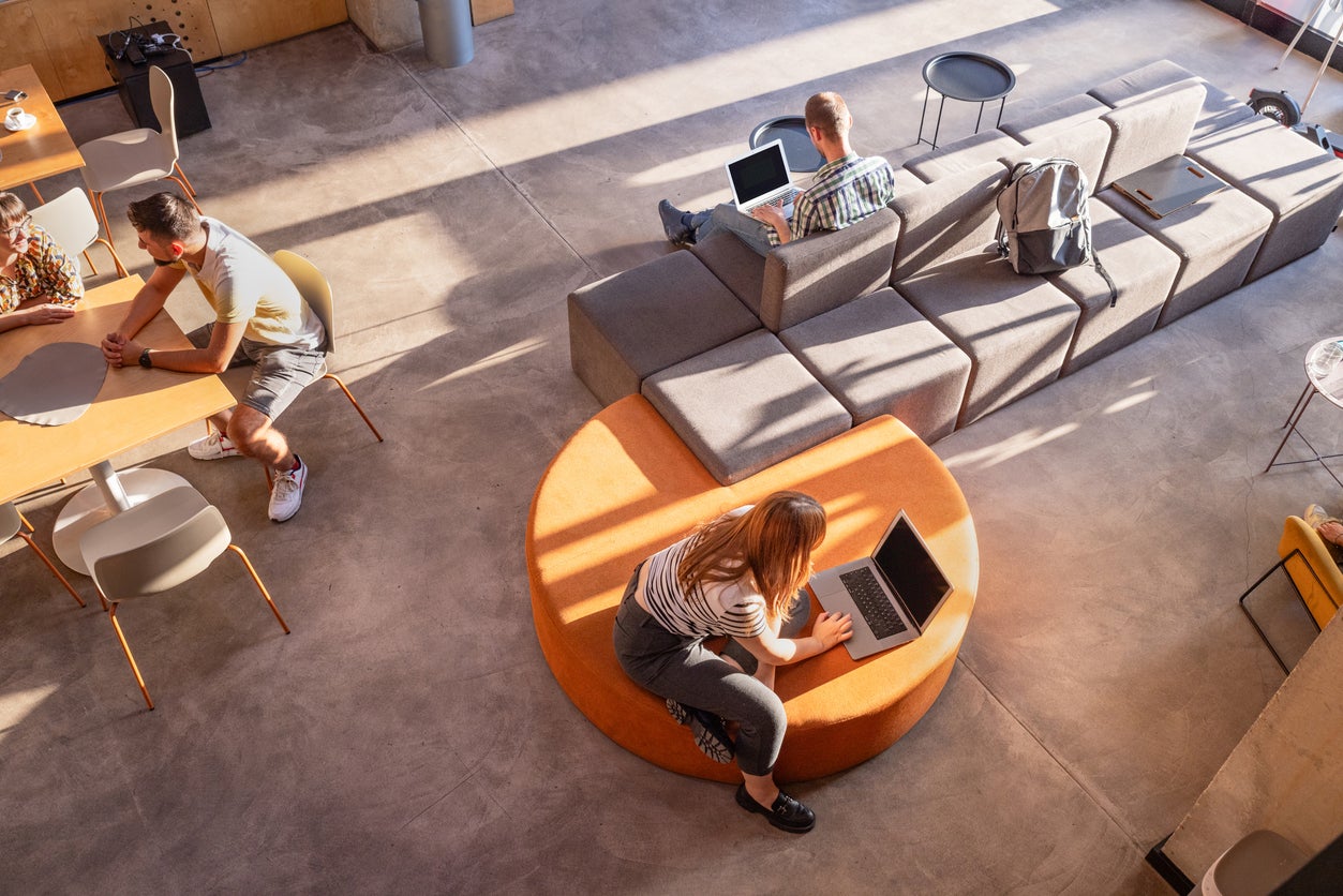 Natural light improves productivity and mood, reduces visual fatigue, and helps to regulate our biological clocks