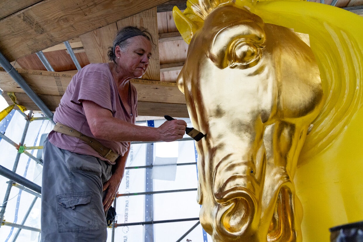 The administration reportedly gave out a $5 million contract to apply gilding to the Arts of War statue near the Lincoln Memorial and the site of the president’s proposed victory arch