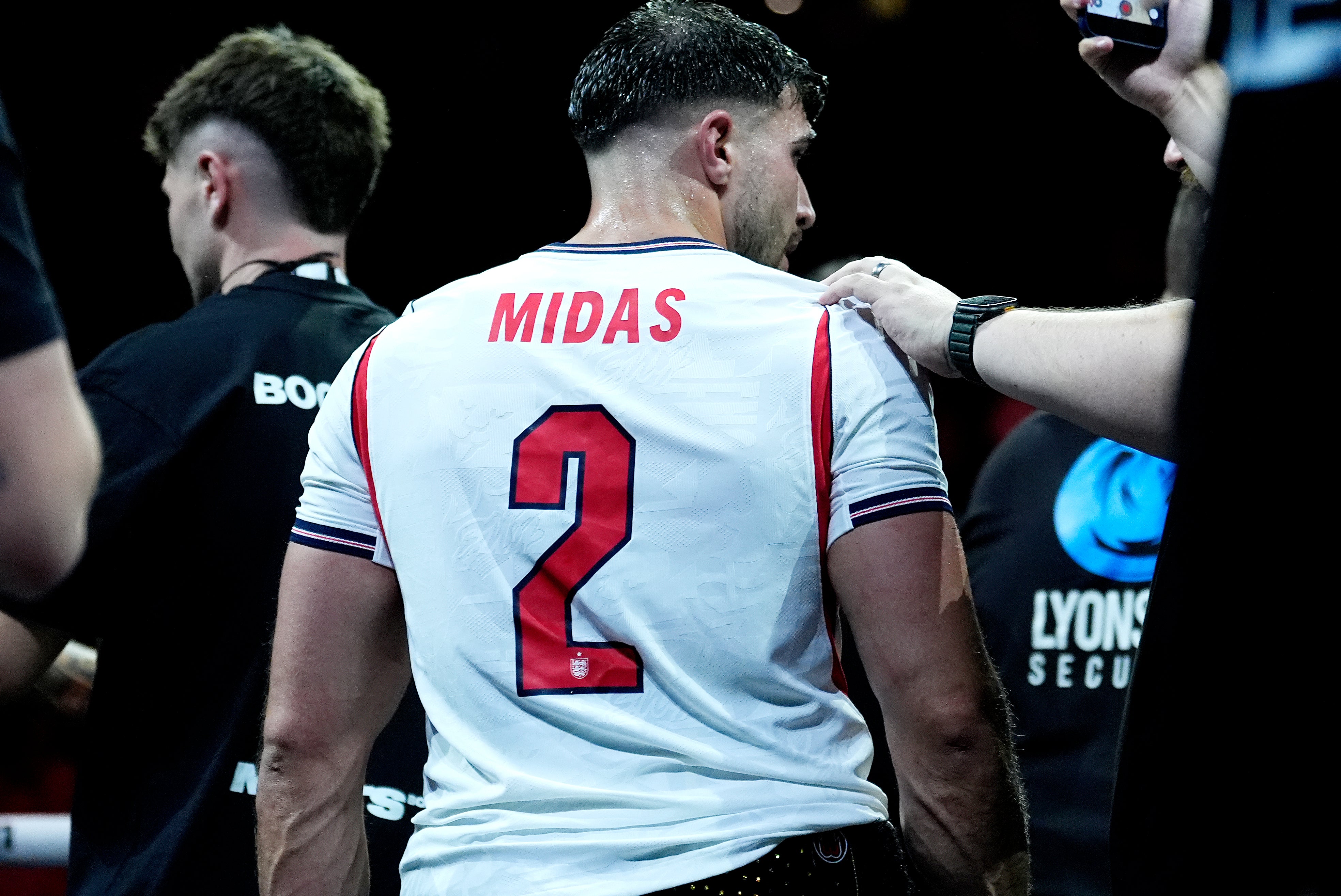 Fury wore a shirt with his son's name emblazoned on the back