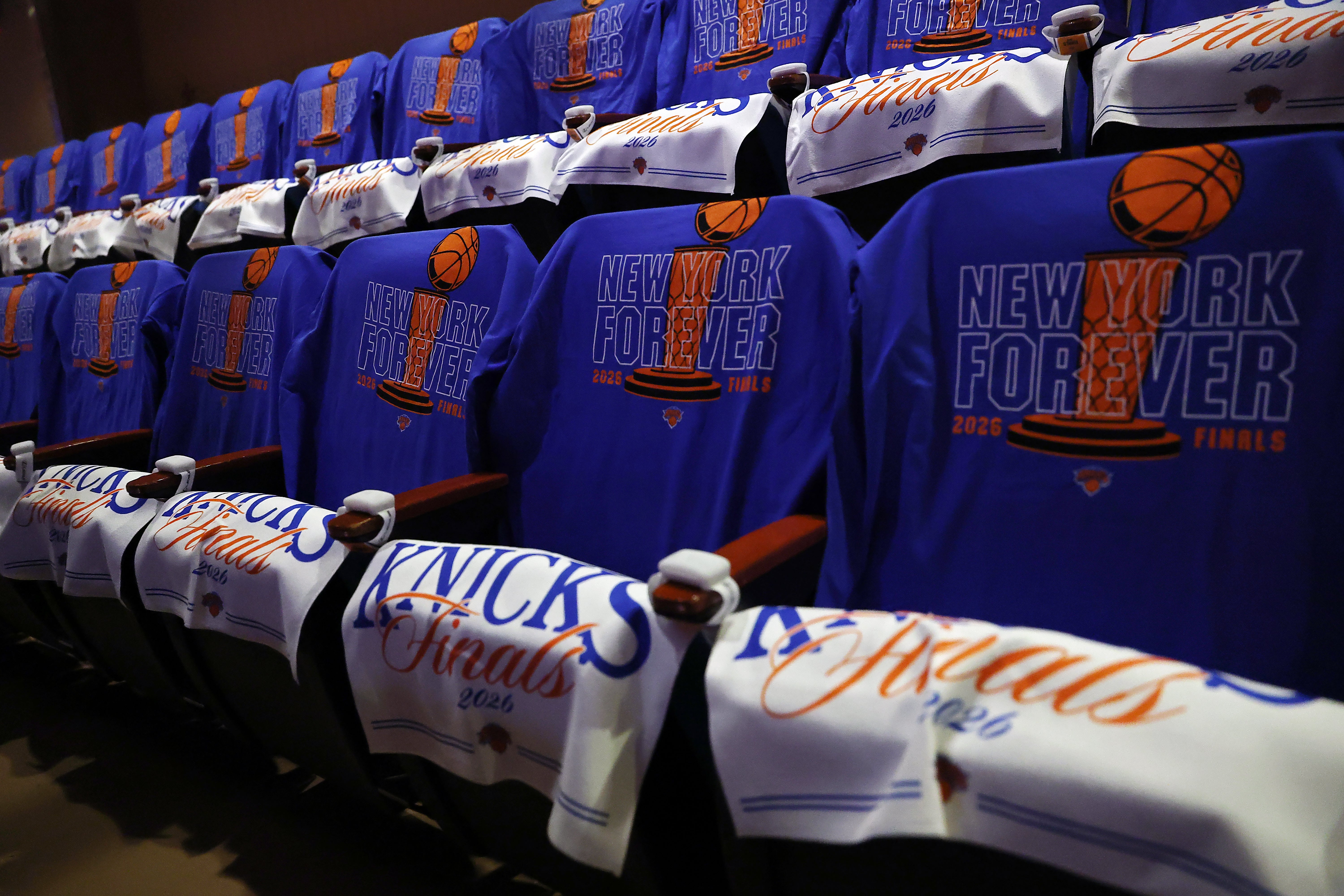 The family had been celebrating nan Knicks’ first NBA title successful 53 years erstwhile a neighbor, mistaking nan cheers for distress, called nan police