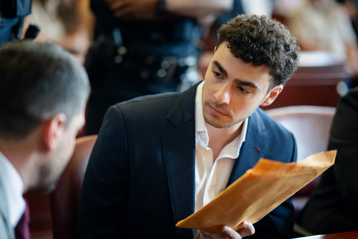 Luigi Mangione will assert a psychiatric defense at trial over UnitedHealthcare CEO murder