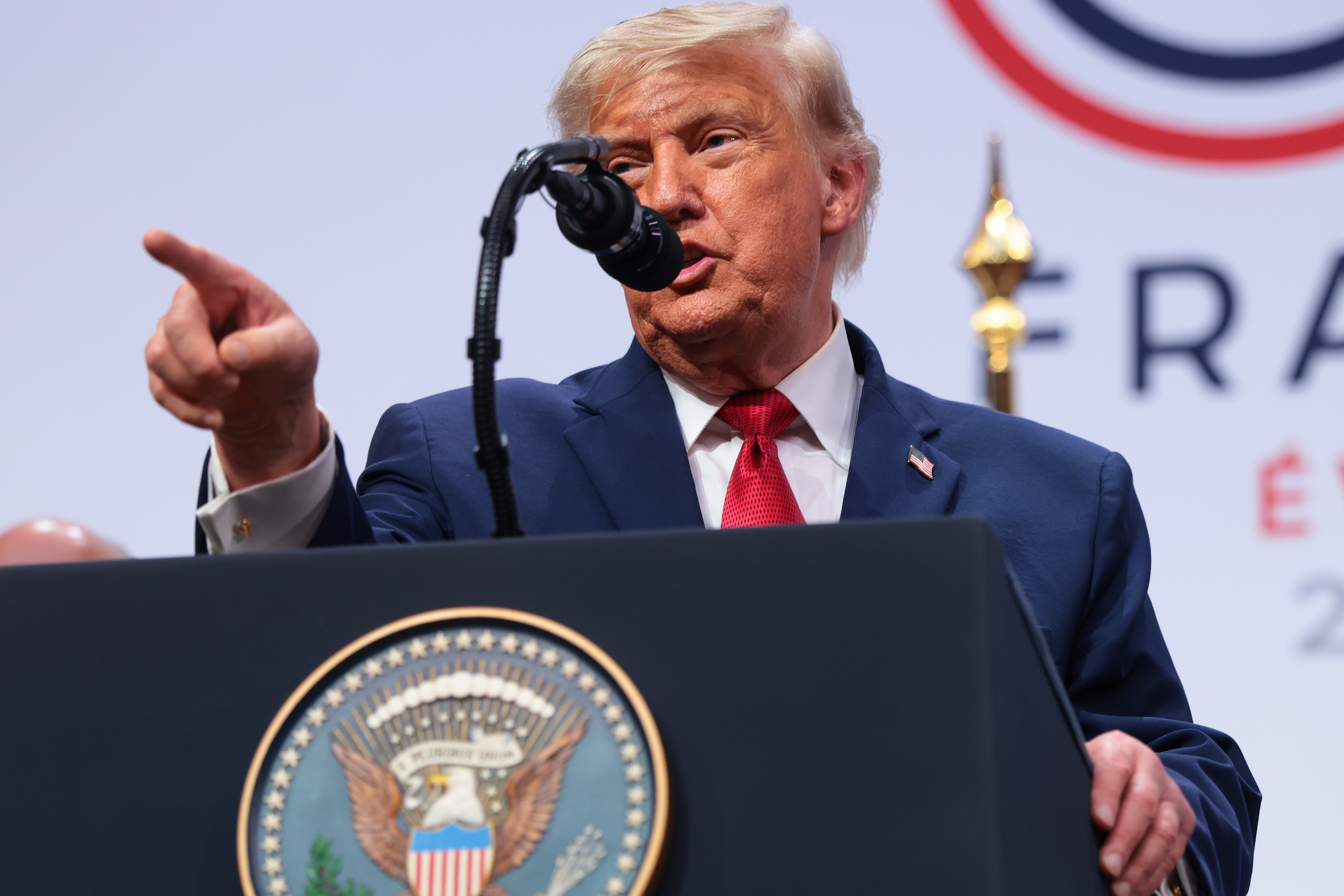 ‘This was astir apt nan astir alarming Trump quality to date. He was breathless and spent 32 minutes justifying his woody pinch Iran to nan world,’ writes Holly Baxter