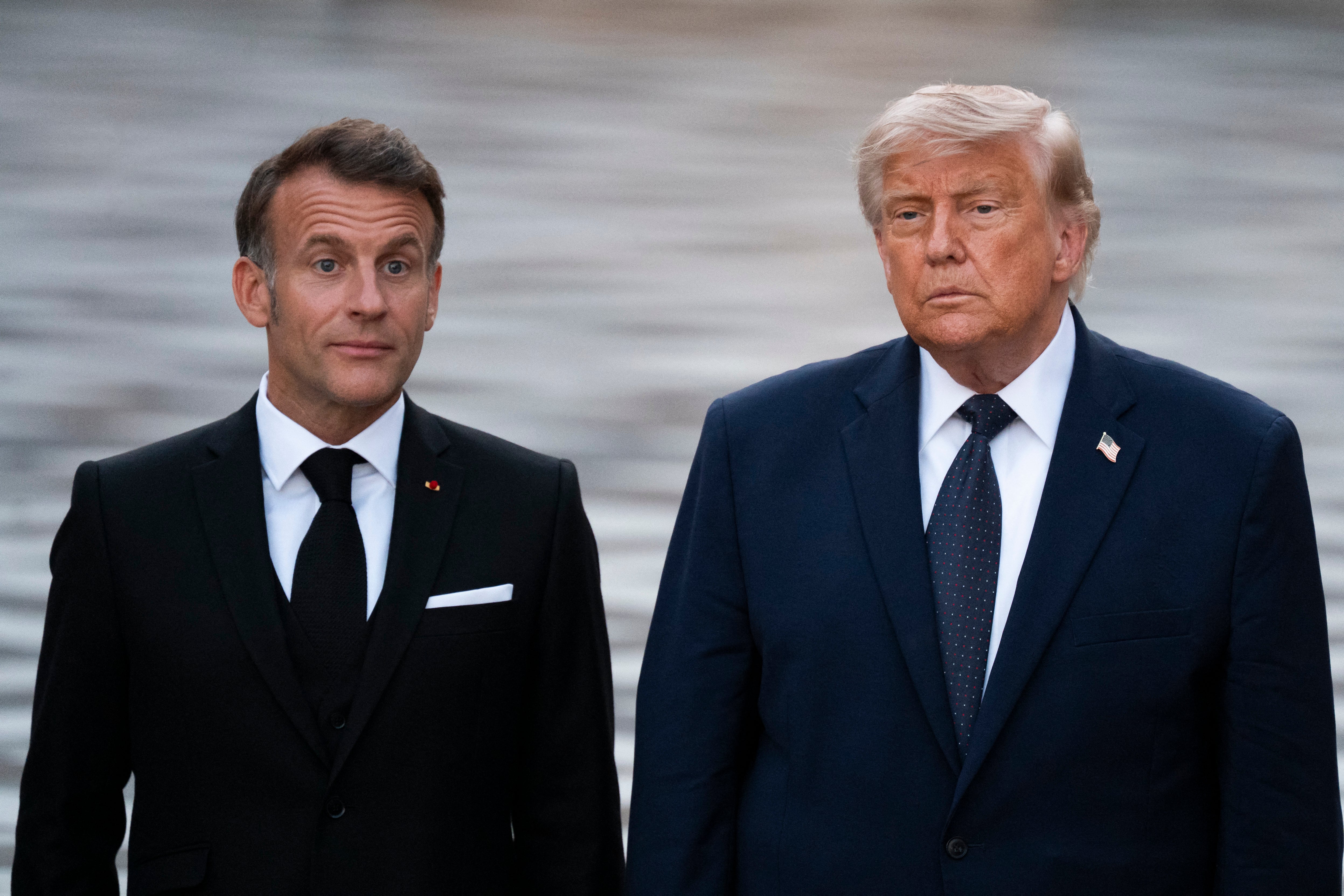 Francuski predsjednik Emmanuel Macron dočekuje američkog predsjednika Donalda Trumpa u Chateau de Versailles.