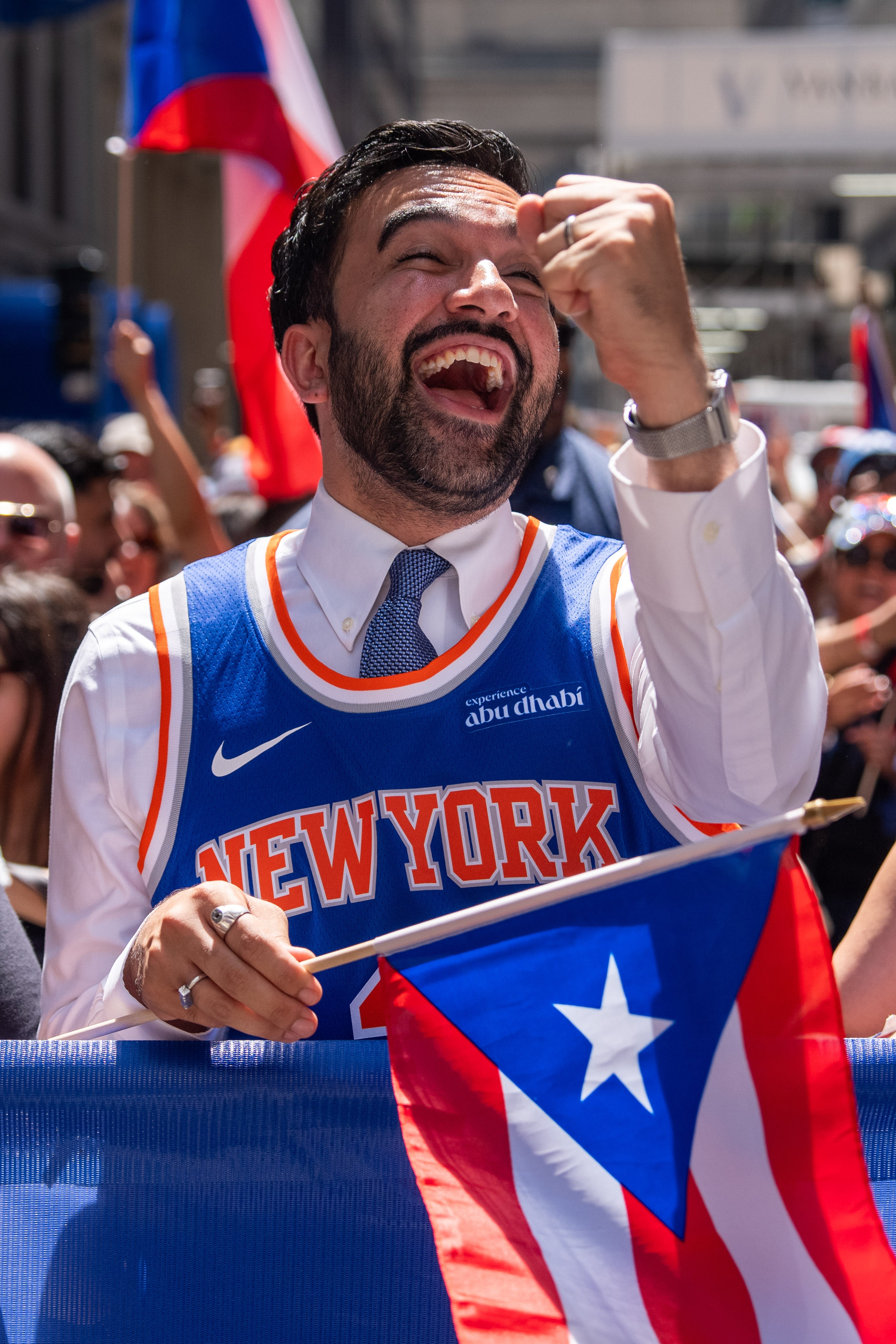 New York City Mayor Zohran Mamdani takes portion successful nan National Puerto Rican Day Parade, Sunday, June 14