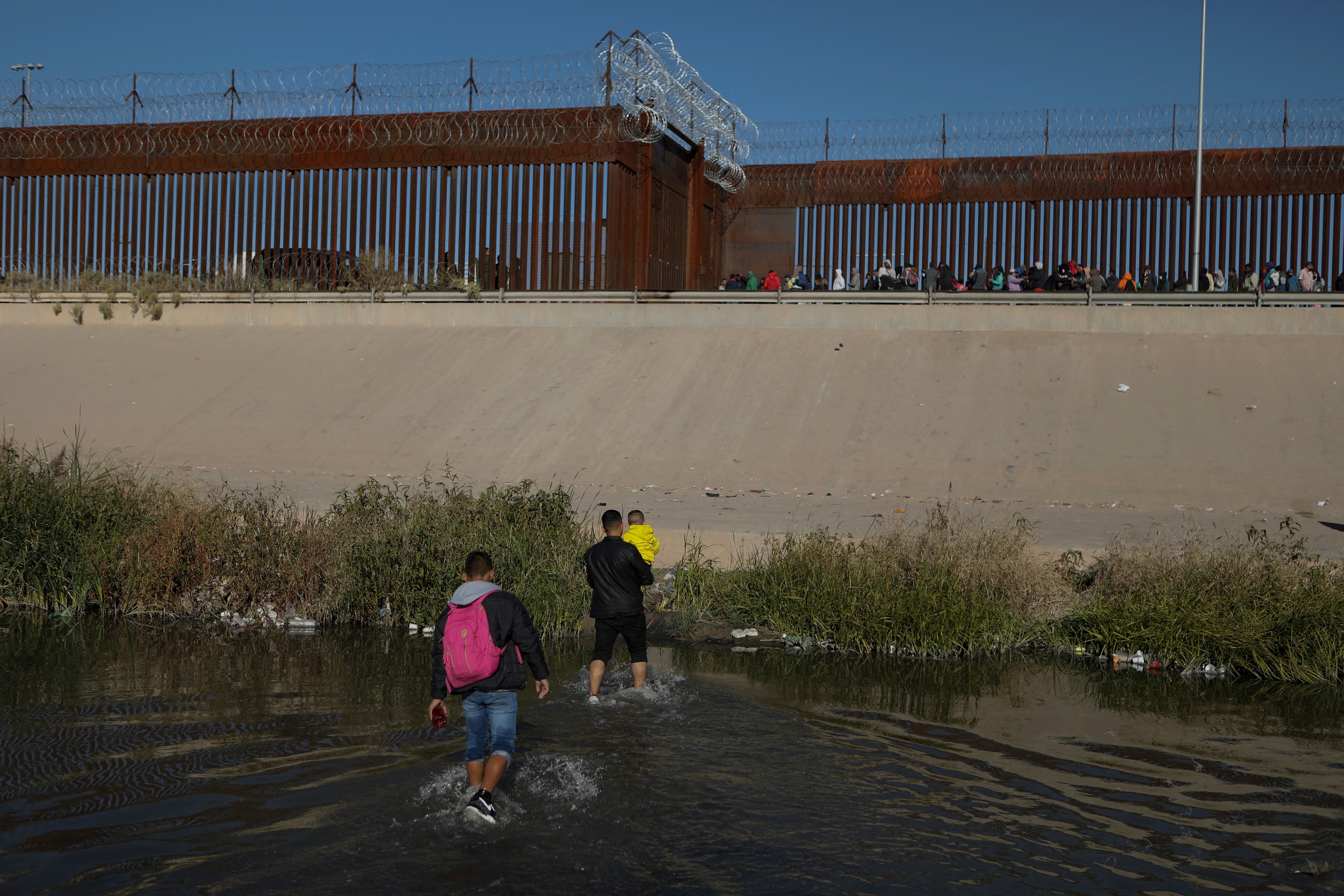 Wall building has already exacerbated flooding and harming existing levee systems connected nan border