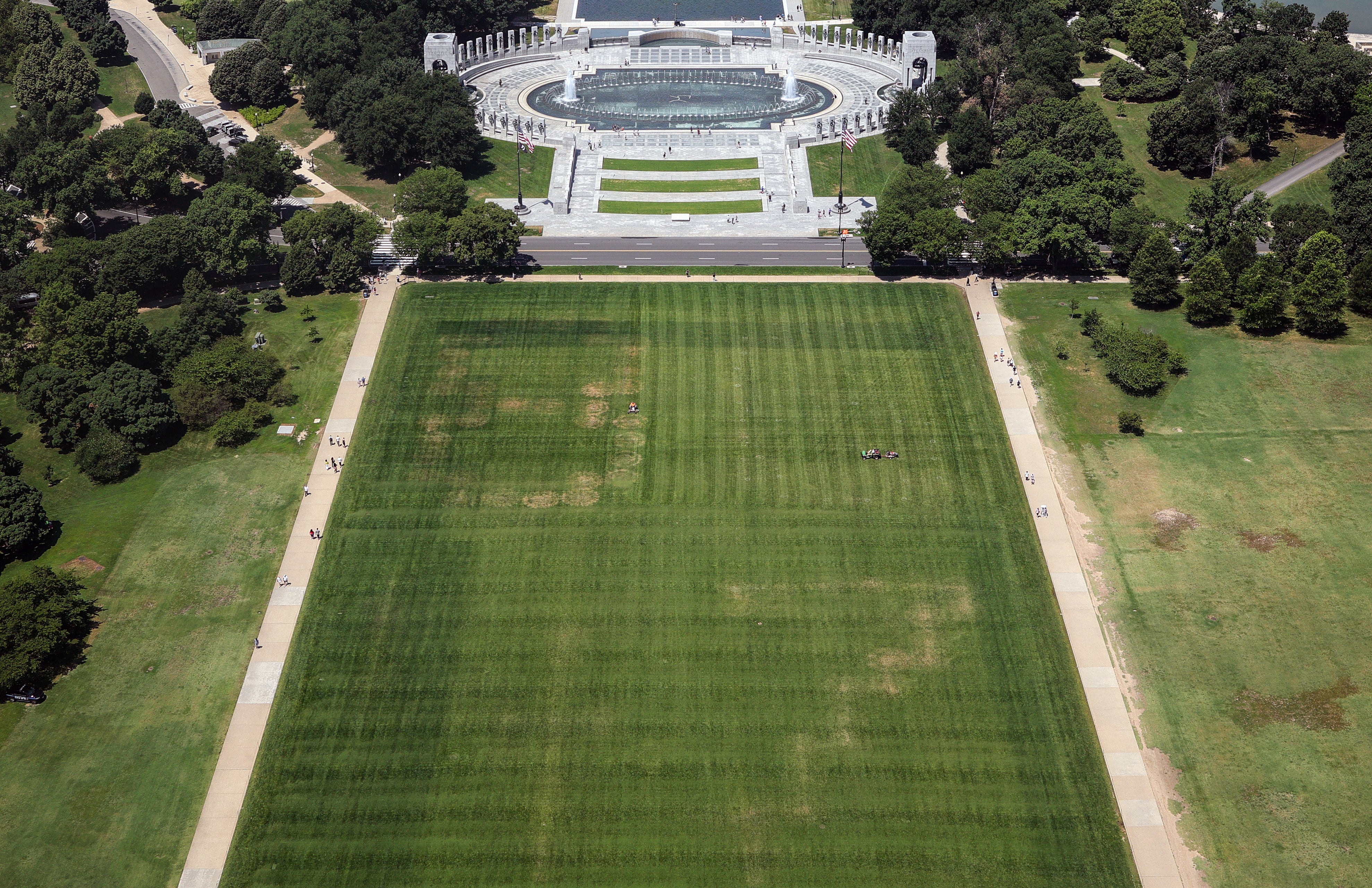 Trump besides said nan writer connected nan National Mall was ‘destroyed pinch a gigantic 86 47 chemically carved into it’