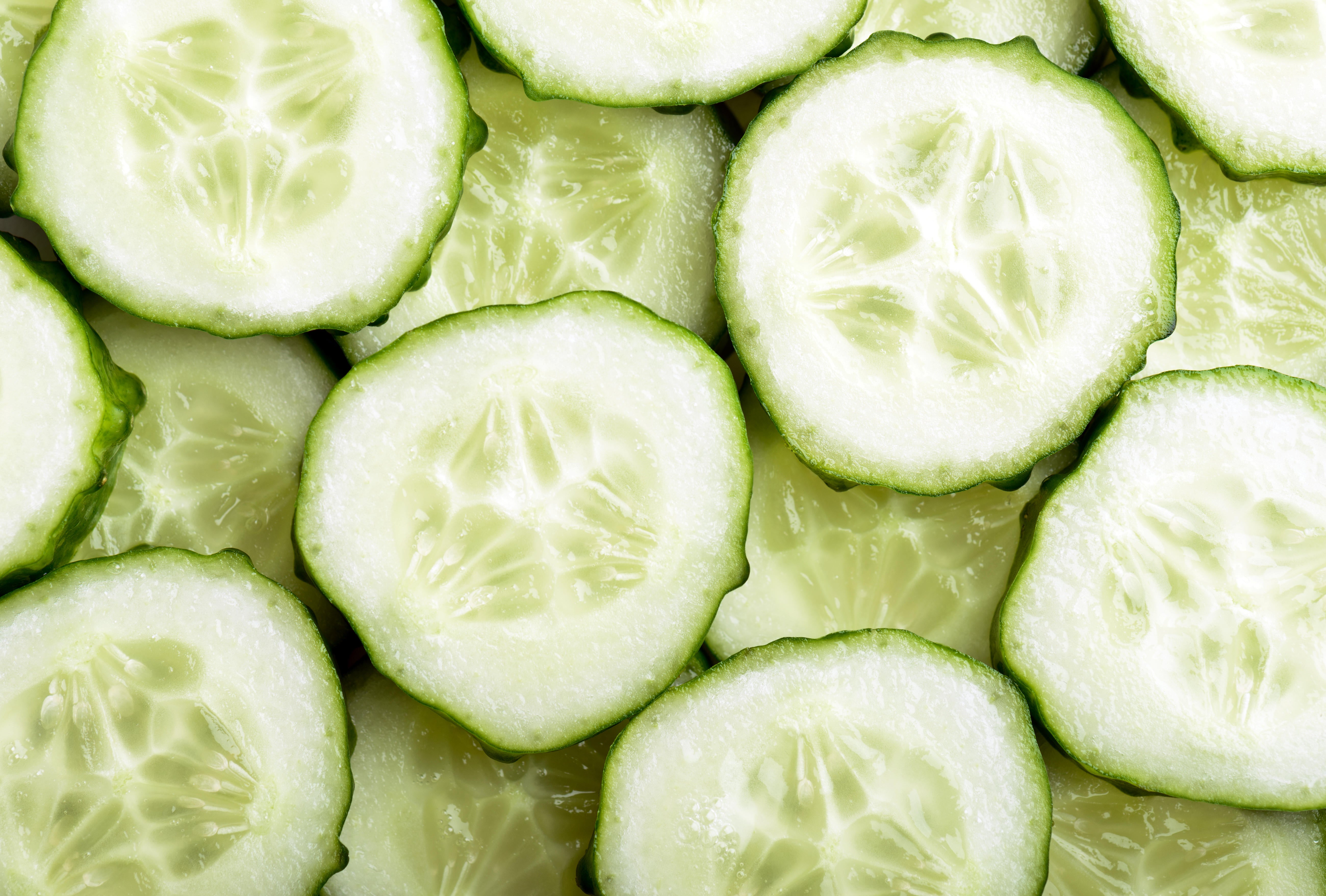 Experts reveal best foods to eat during UK heatwave to stay cool and healthy