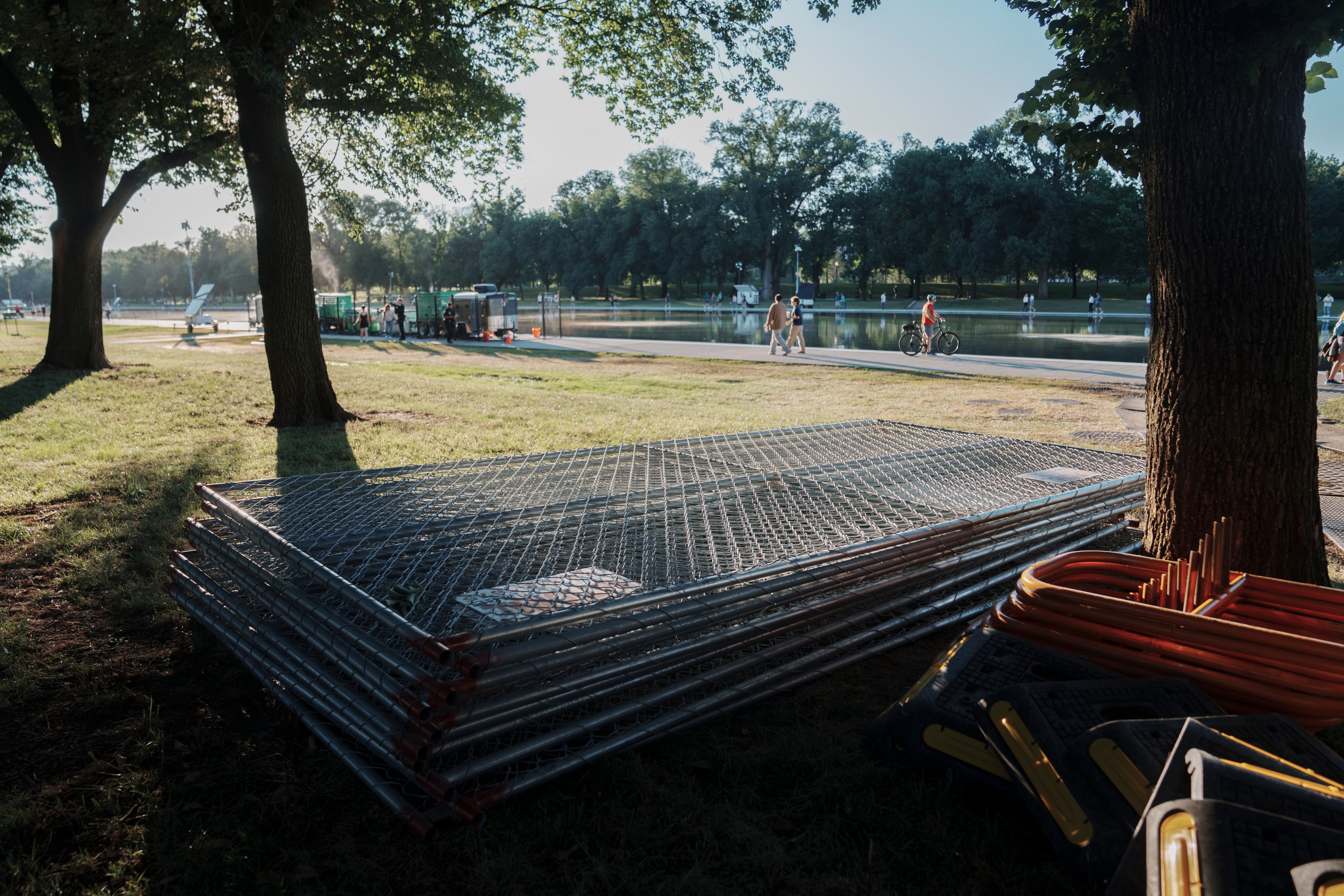 Fencing began going up astir nan Reflecting Pool connected Tuesday