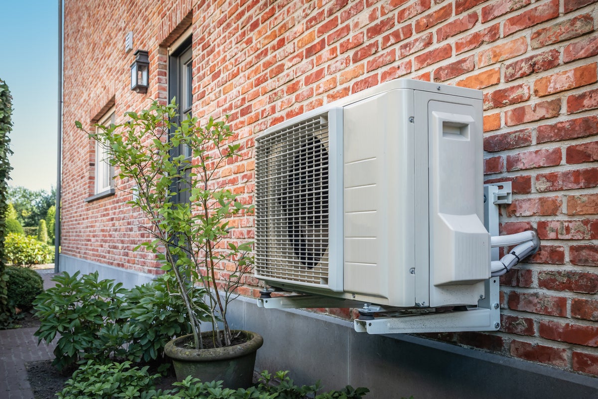 The home cooling solution that is cheaper for renters than air conditioning The home cooling solution that is cheaper for renters than air conditioning