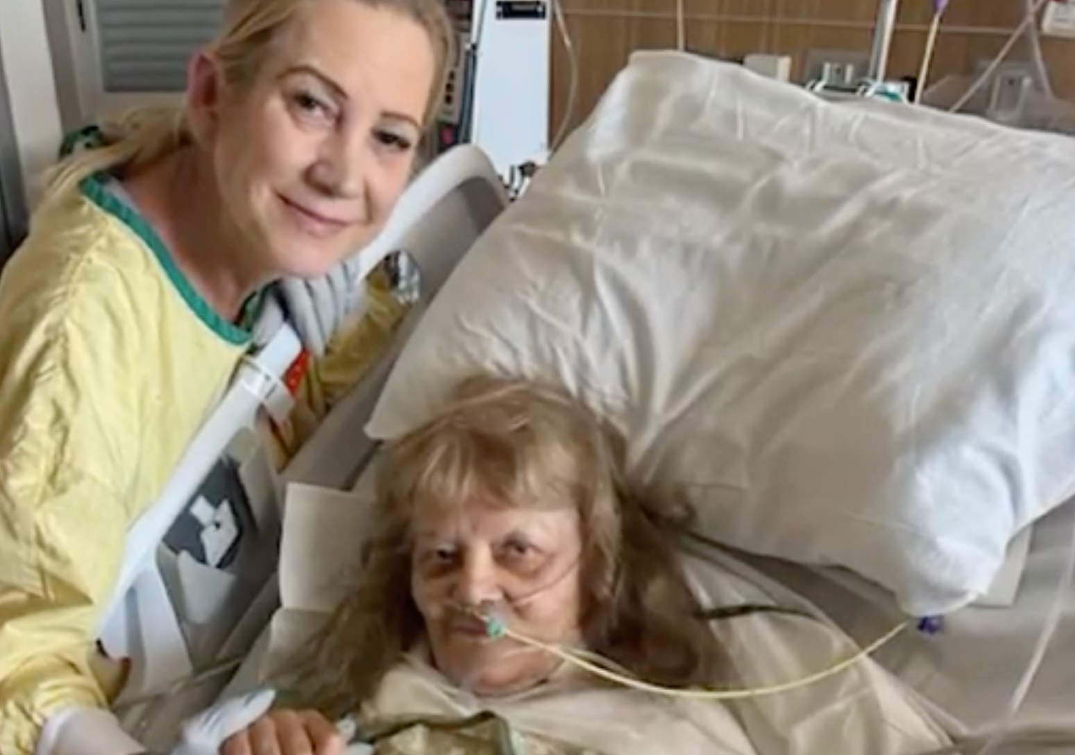 Michelle Gabbert (left) says that her mother, Betty Lou Summer, (right) suffered third-degree burns aft falling dormant astatine nan pool