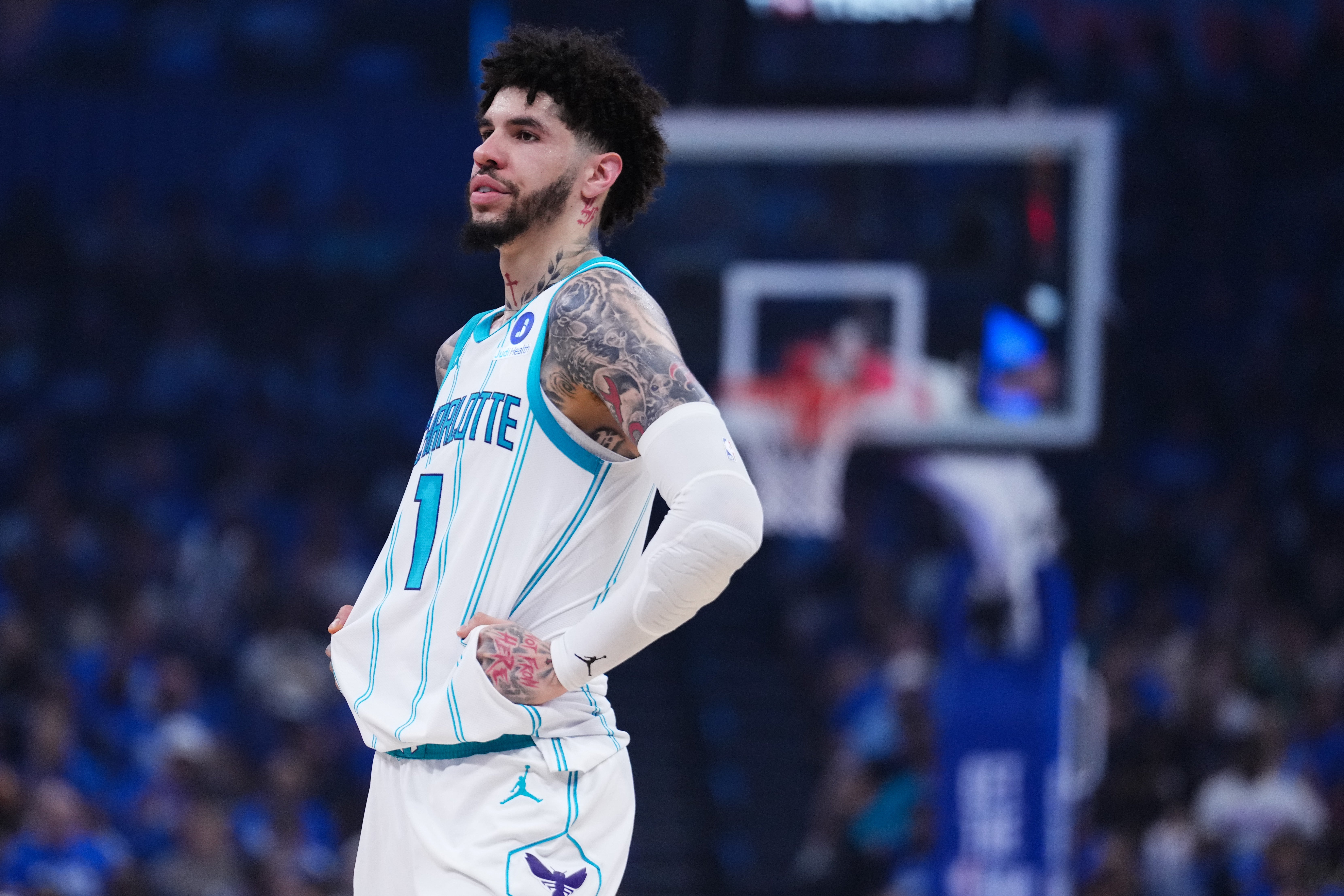 LaMelo Ball traded to Minnesota Timberwolves in blockbuster NBA draft deal