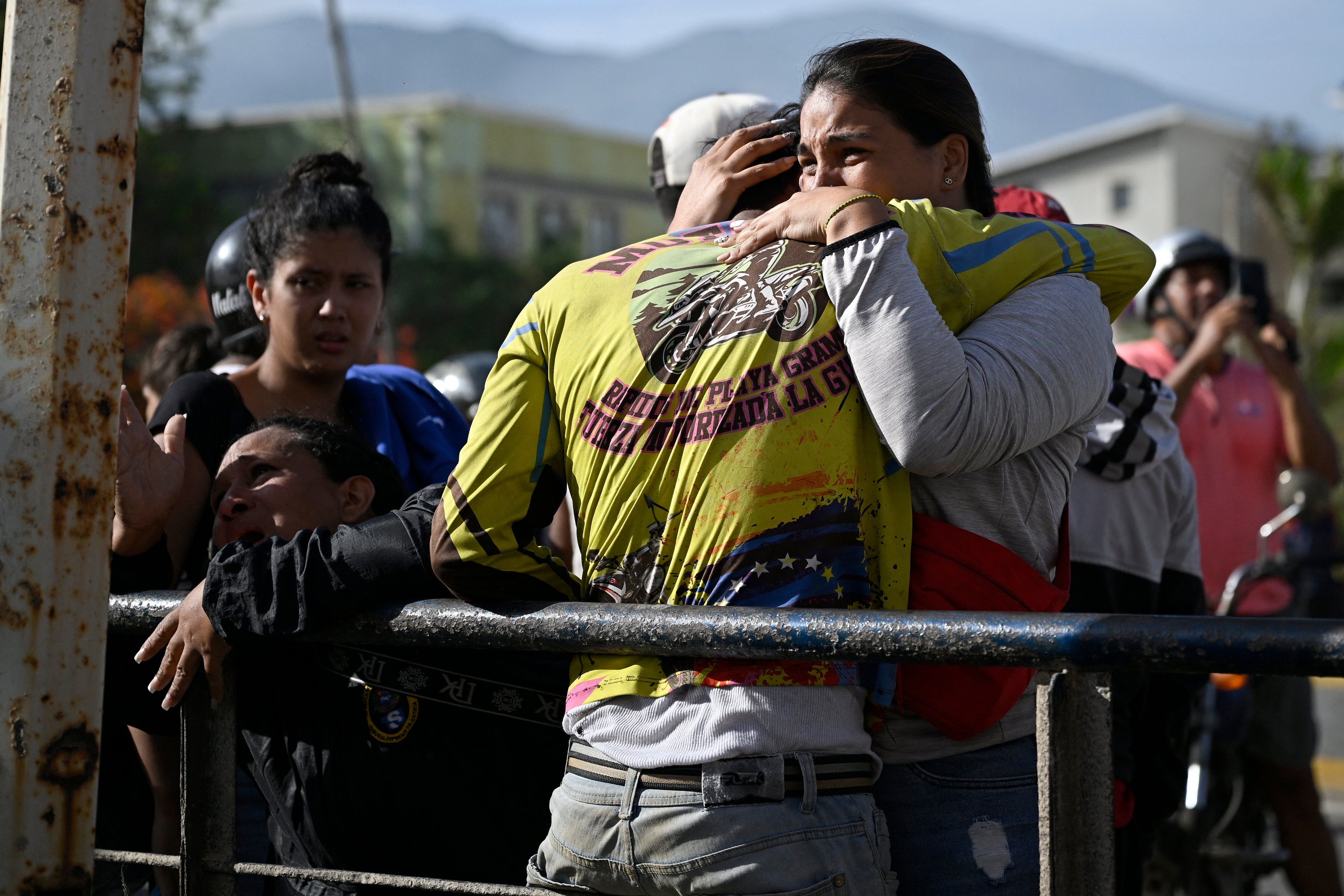 Distraught Venezuelans respond adjacent a damaged flat building pursuing an earthquake successful Catia La Mar, La Guaira state