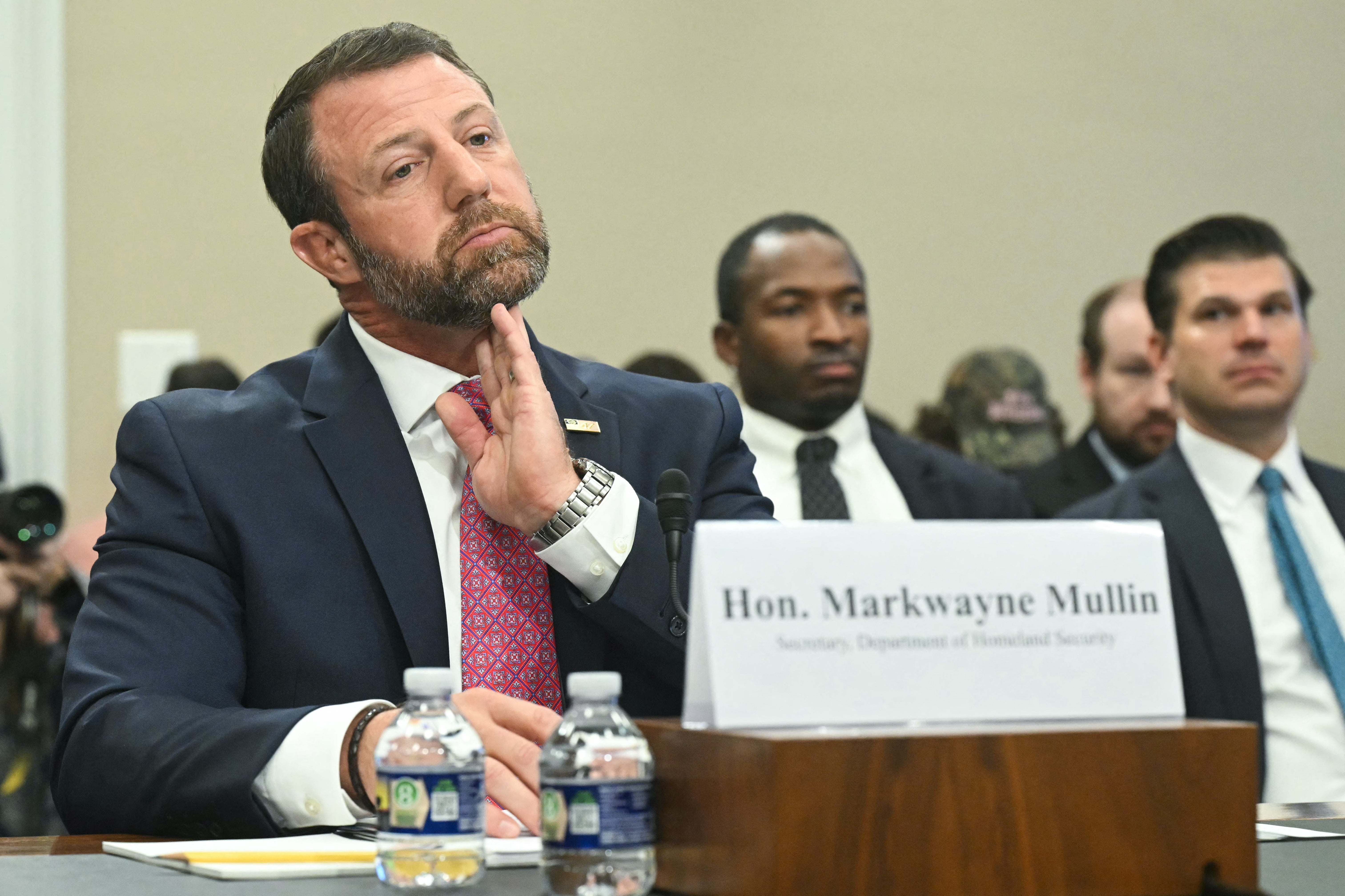Dhs Head Admits Noem-led Agency Rushed To Buy $1b Worth Of Warehouses Without ‘due Diligence’