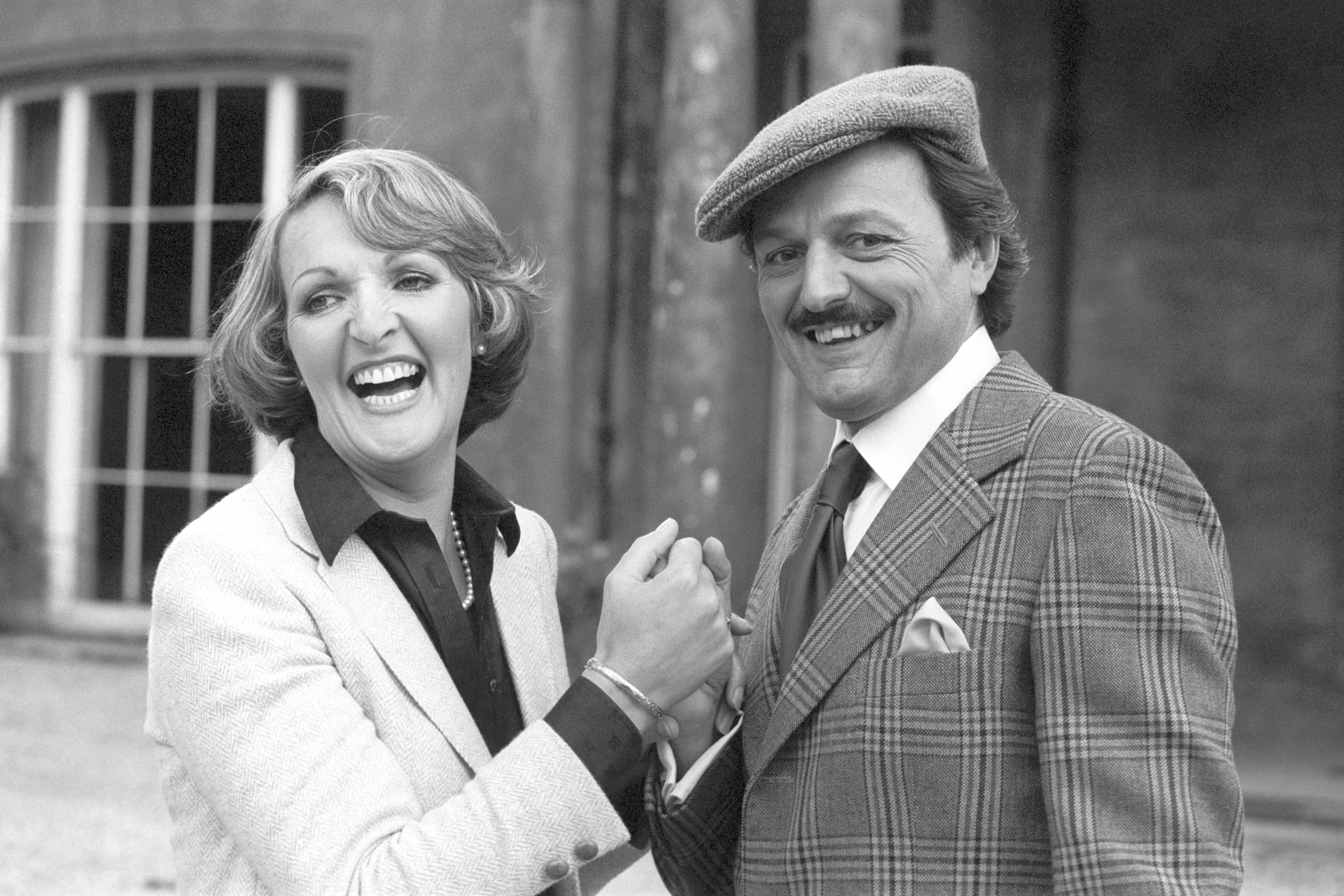 Penelope Keith e Peter Bowles em 'To the Manor Born'