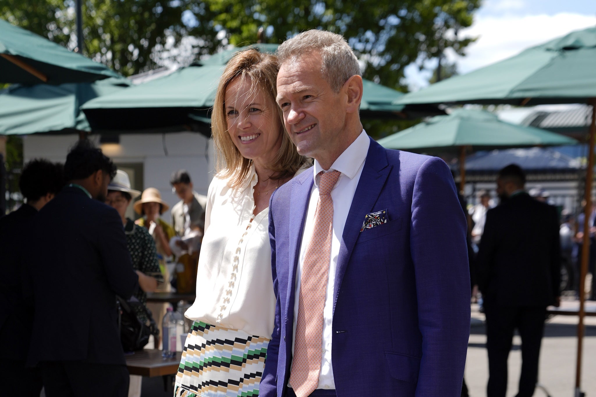 Alexander Armstrong e sua esposa, Hannah, participam de Wimbledon 2026