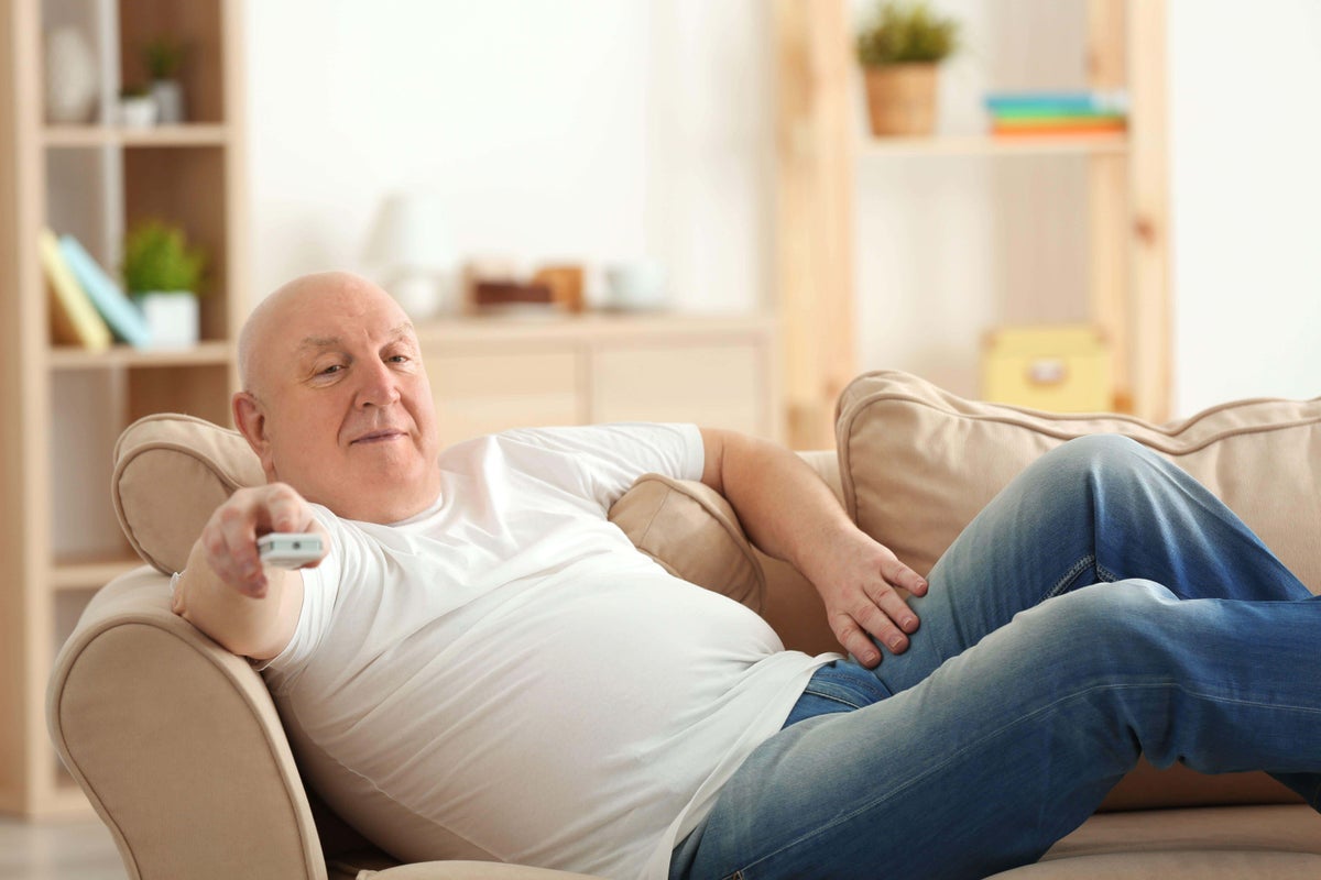 Scientists warn of link between watching too much TV and Alzheimer’s Scientists warn of link between watching too much TV and Alzheimer’s