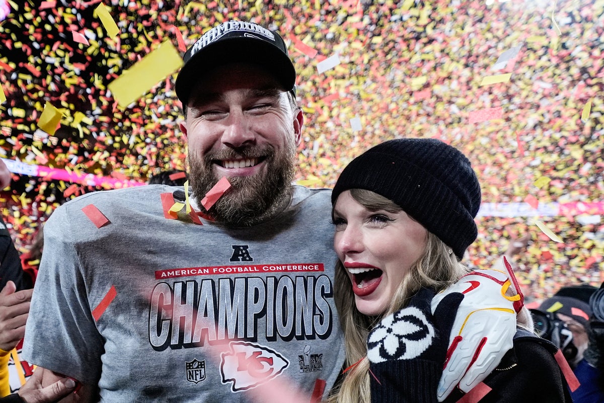 Taylor Swift and Travis Kelce raffled off sentimental piece of their love story at wedding: report Taylor Swift and Travis Kelce raffled off sentimental piece of their love story at wedding: report