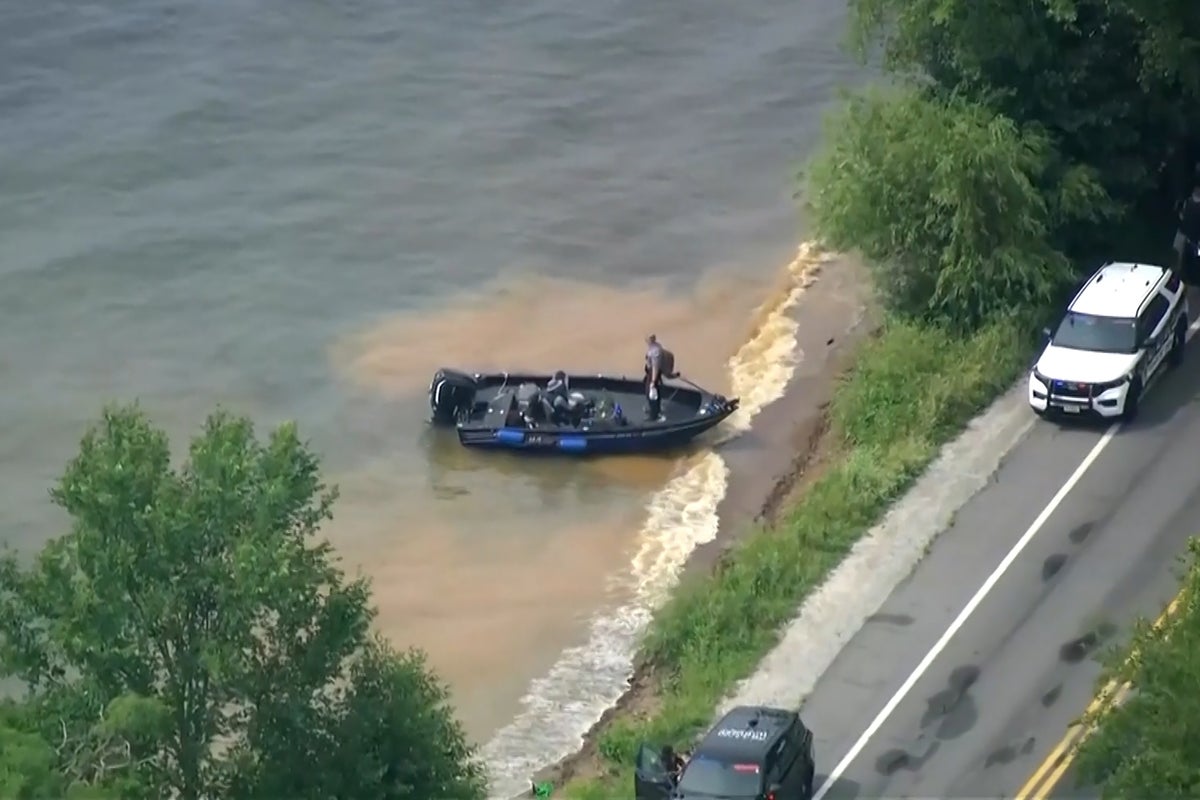 3 Dead And Others Rescued After Boat Capsizes On Wisconsin Lake Amid Storms