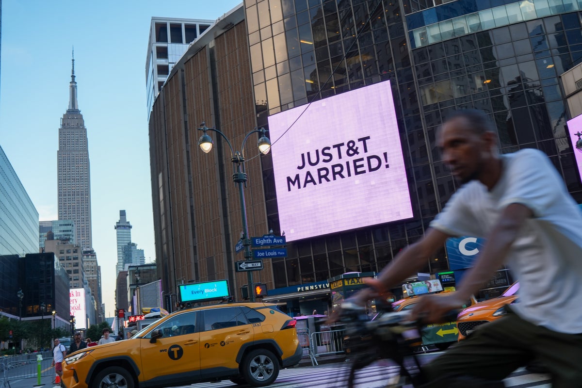 Taylor Swift And Travis Kelce Are Married. What To Know About The Wedding