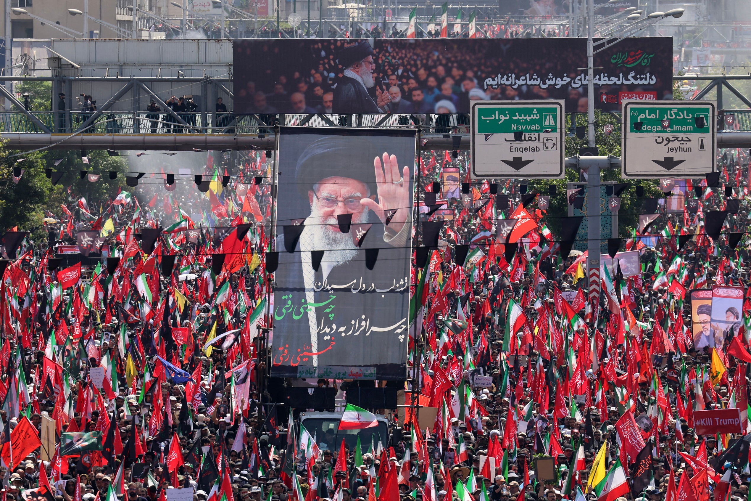 Održat će se tjedan dana procesije u znak počasti Khameneiju