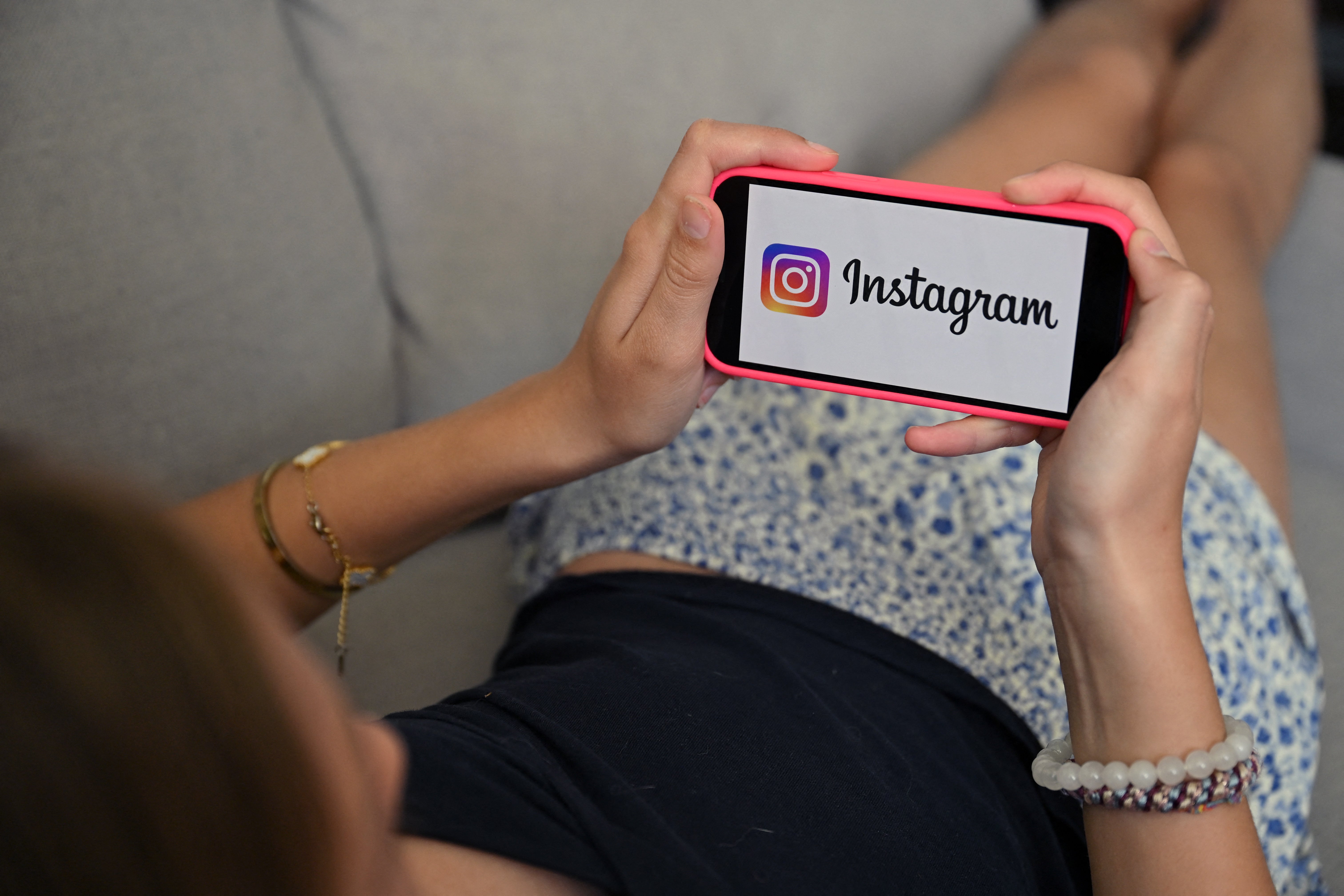 Instagram to send messages to parents if their children are having distressing conversations with its AI